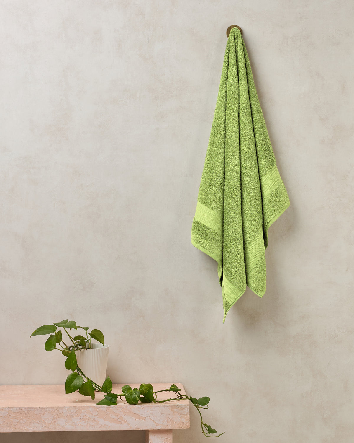 Cotton Basic | Bath Towel | 500 GSM | Olive Green