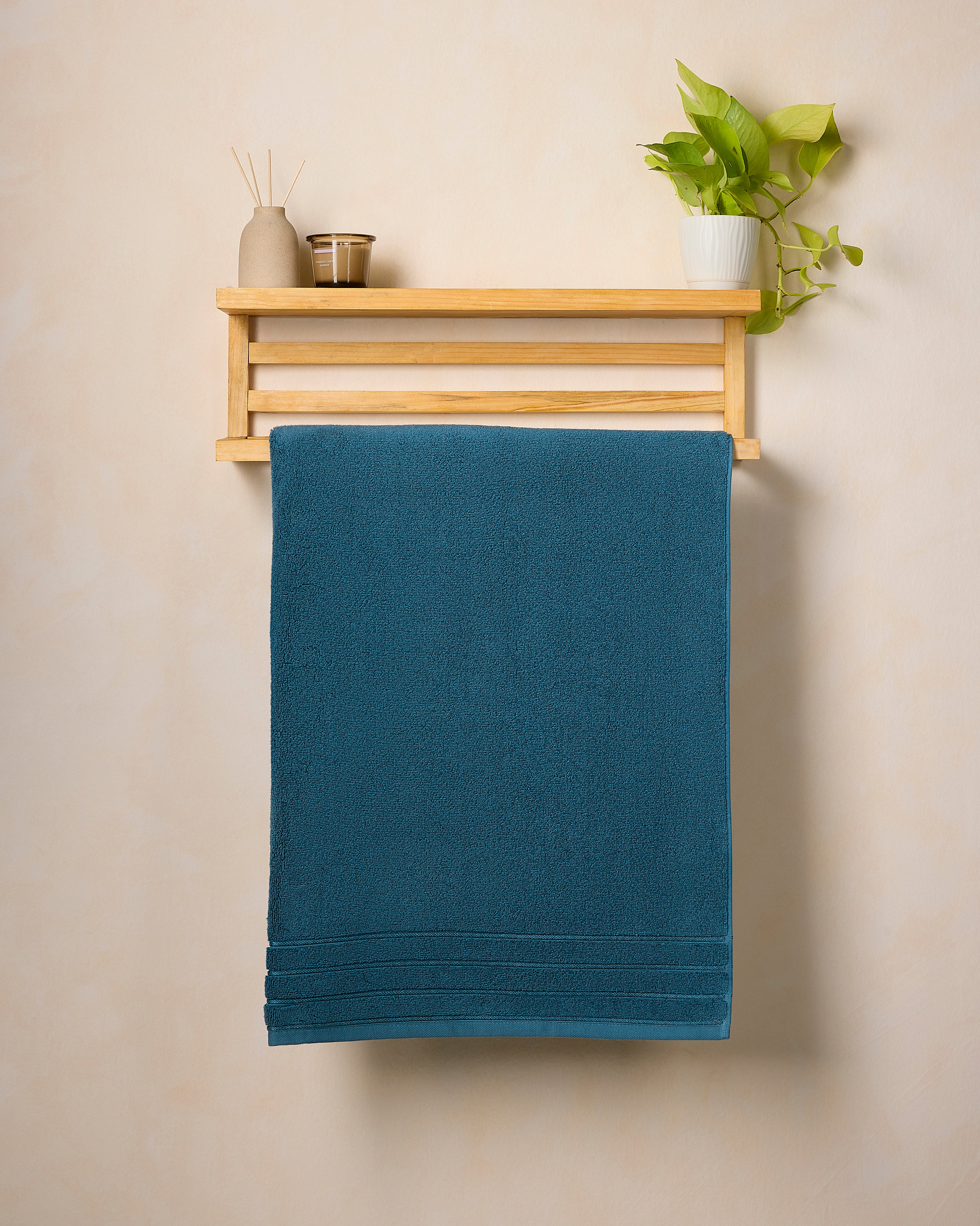 Gold Collection | Bath Towel | 650 GSM | Peacock Teal by Himeya
