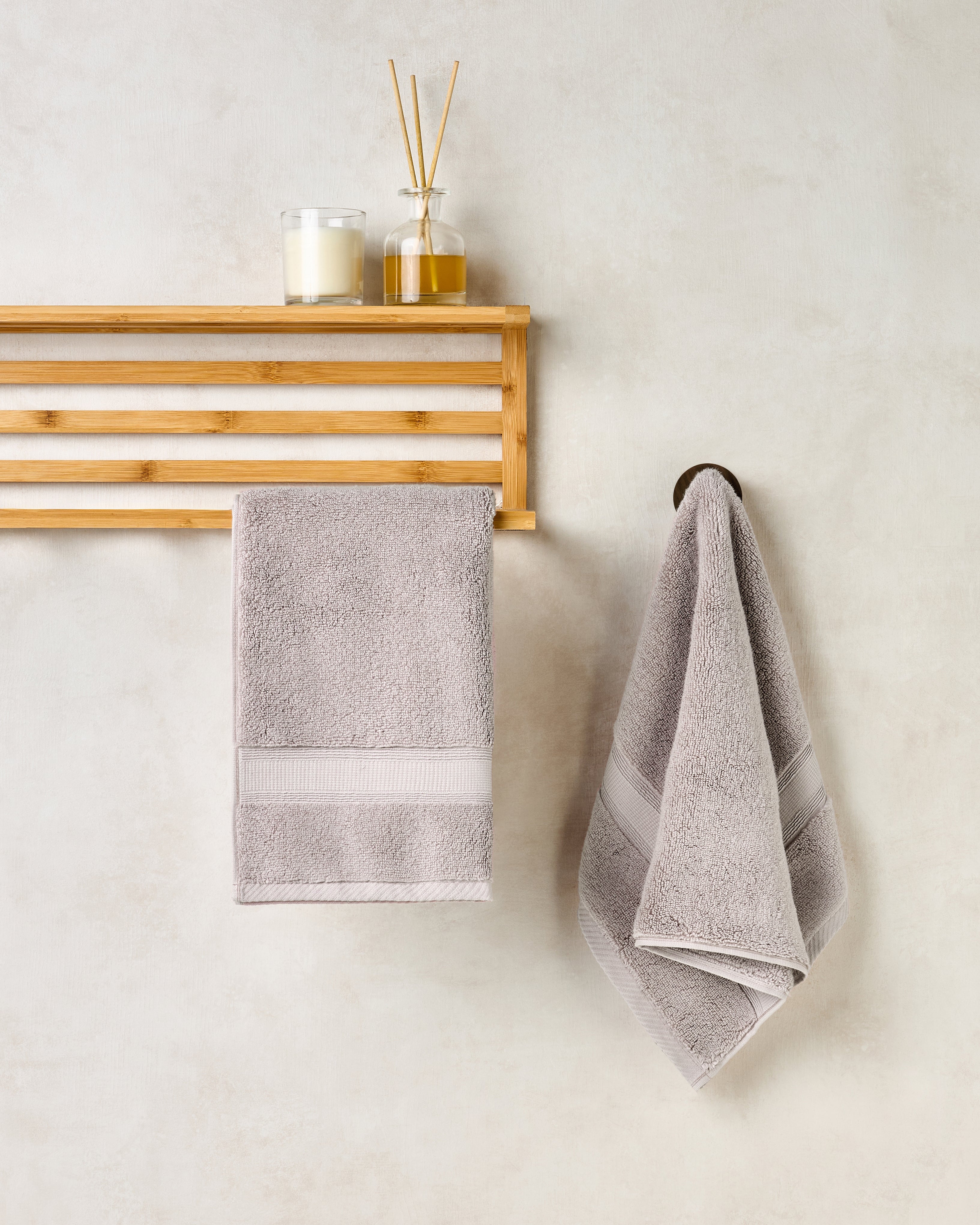 The Gold Collection | Hand Towel | 700 GSM | Hushed Violet