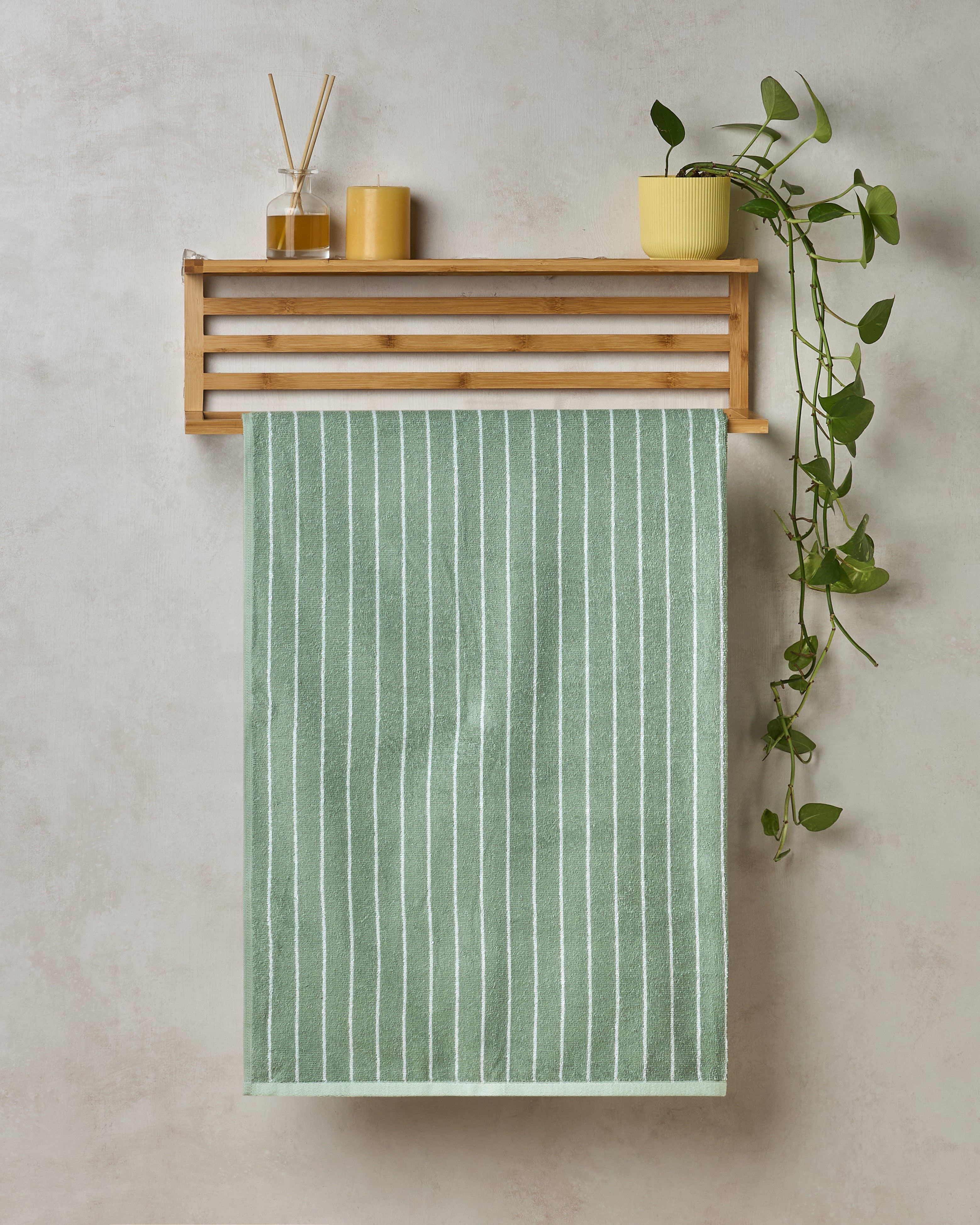 Elite Pin Stripe | Bath Towel | 350 GSM | Jade Sheen