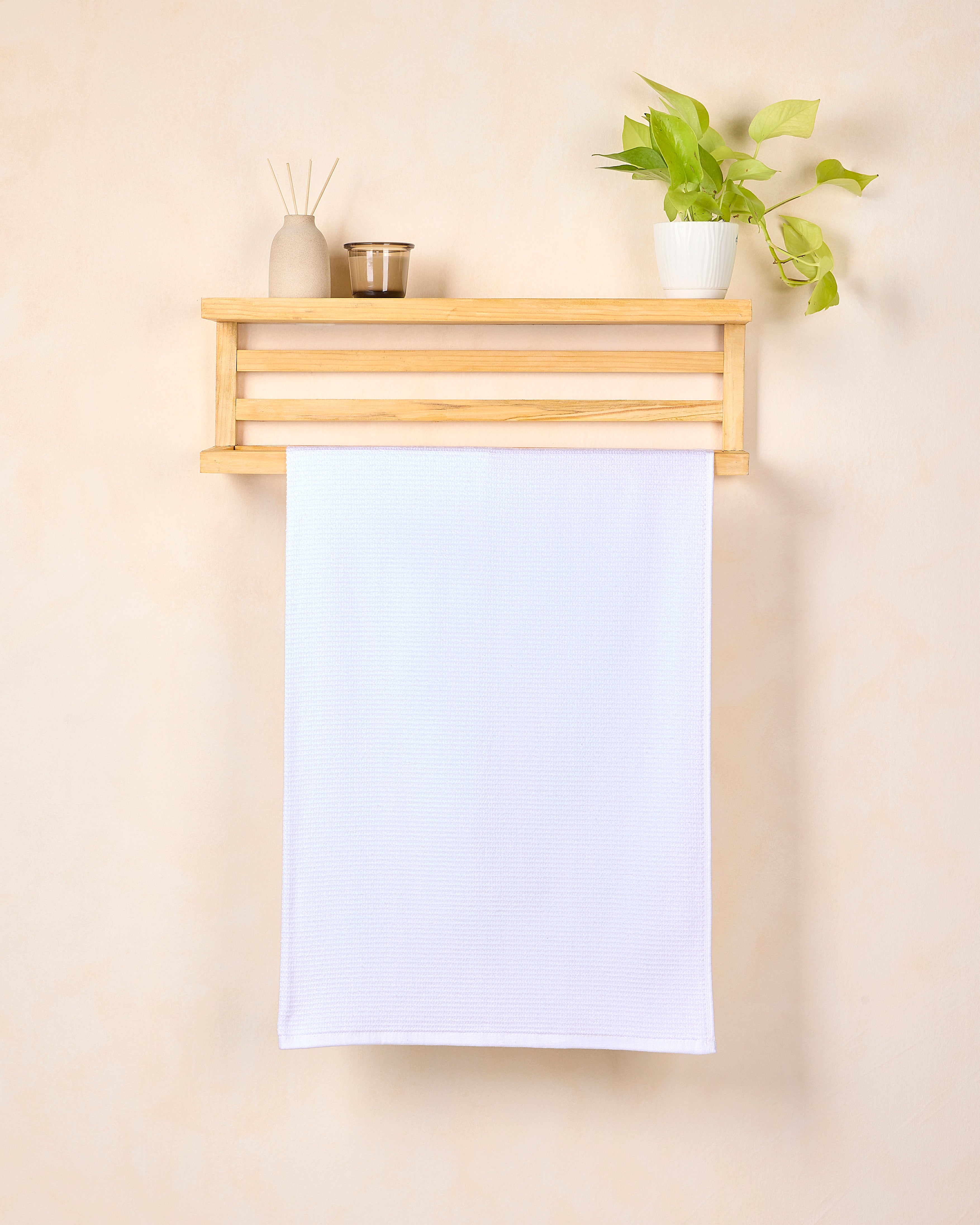 Comfort Collection, Waffle Grid | Bath Towel | 360 GSM 100% Cotton - Daisy White by Himeya