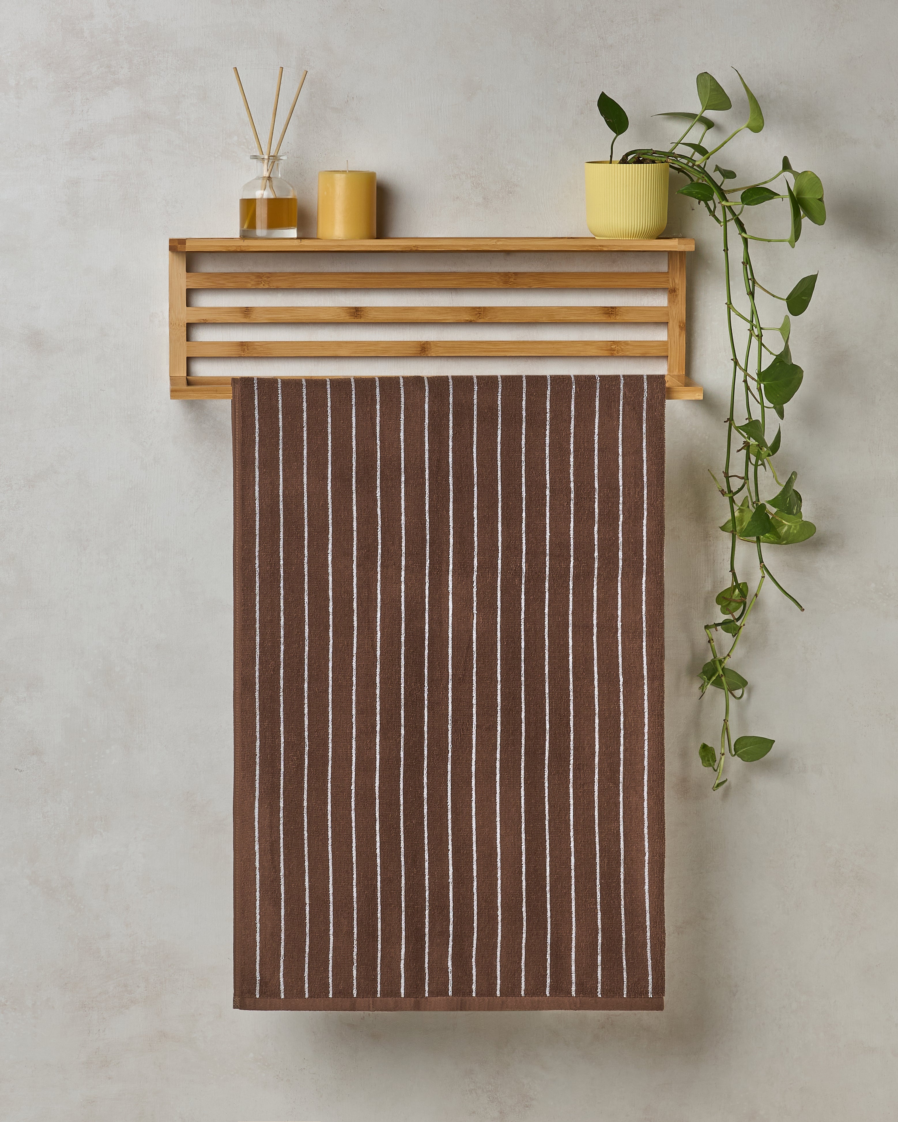 HimeyaElite Pin Stripe 350 GSM Bath Towel - Chocolate Brown