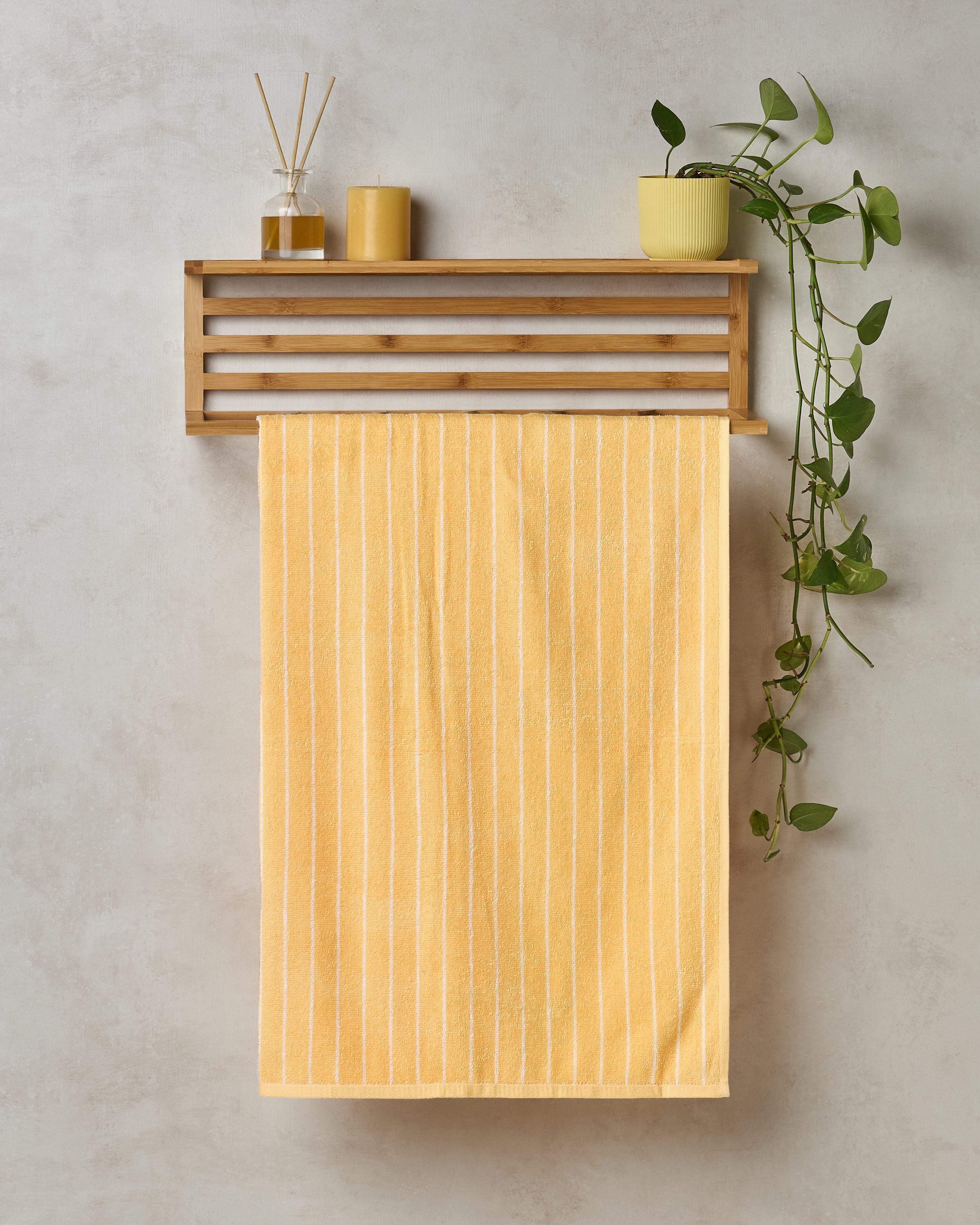 Elite Pin Stripe | Bath Towel | 350 GSM | Gold Cream