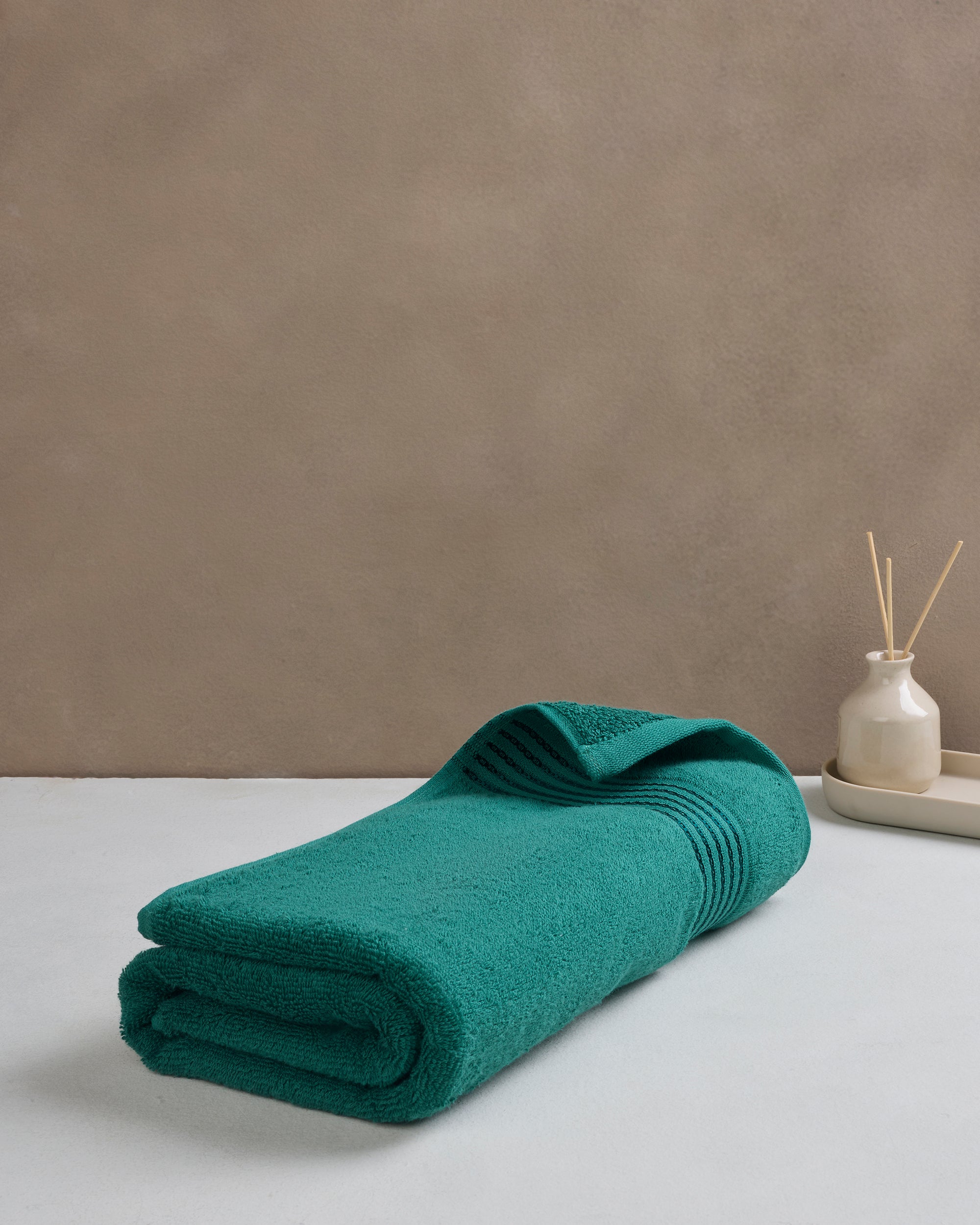 The Elite Collection | Bath Towel | 500 GSM | Emerald