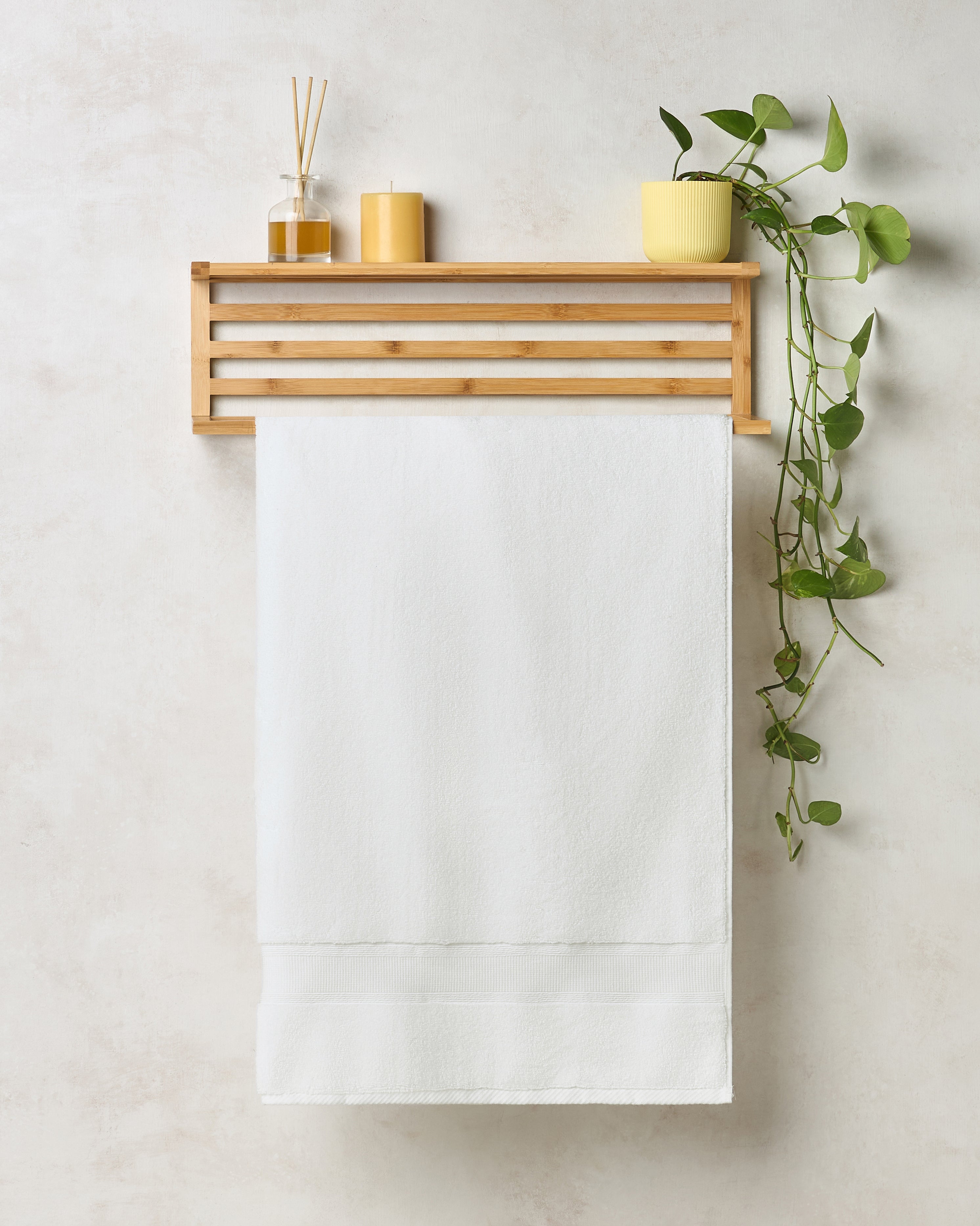 Gold Collection, Eminence | Bath Towel | 700 GSM Oyster Mushroom By Himeya