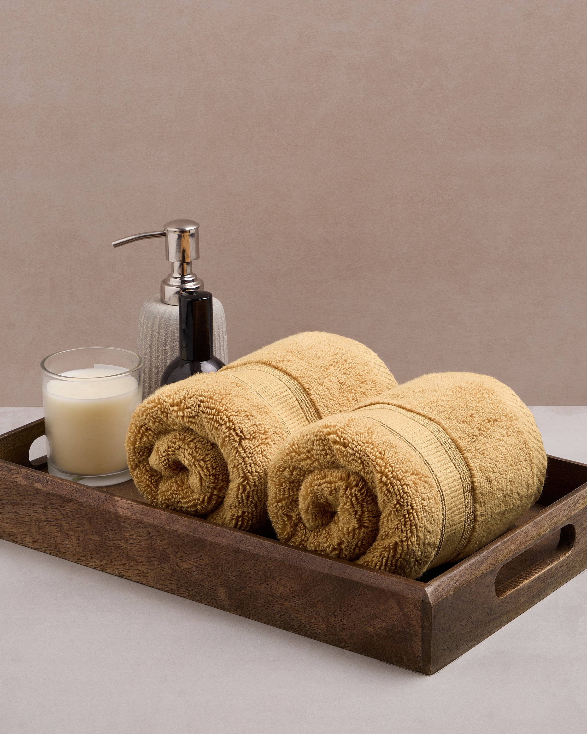 The Gold Collection | Hand Towel | 700 GSM | Taffy