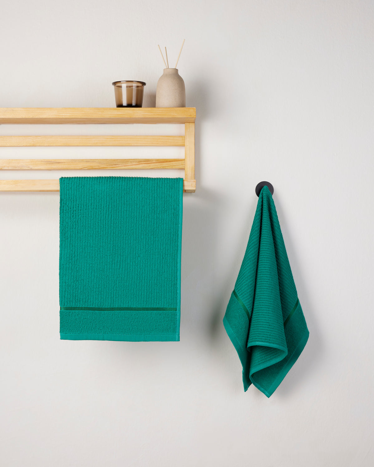 Comfort Collection | Hand Towel | 300 GSM(Pack of 2)| Emerald Green