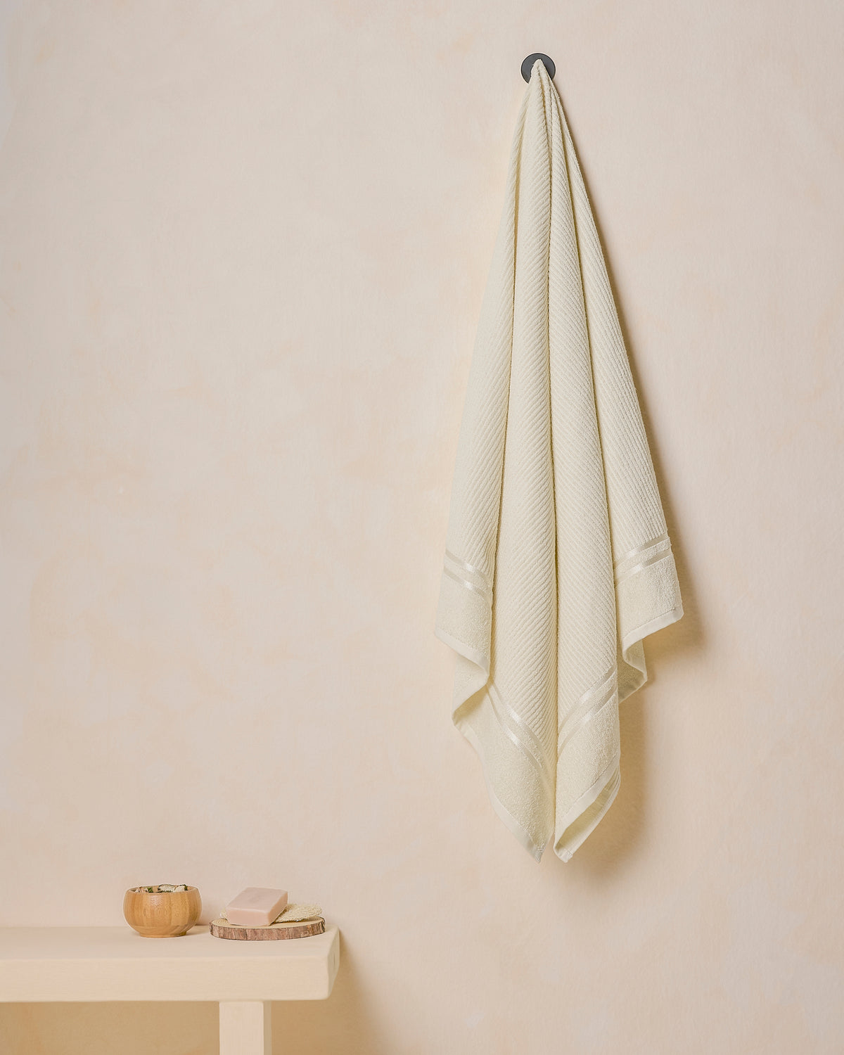 Comfort Collection | Bath Towel | 300 GSM | Swiss Cream