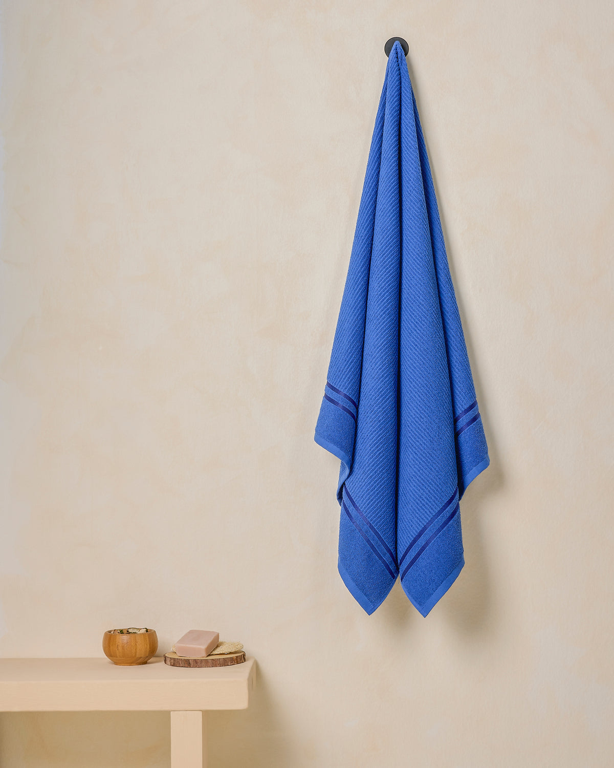 Comfort Collection | Bath Towel | 300 GSM | Blue Sapphire