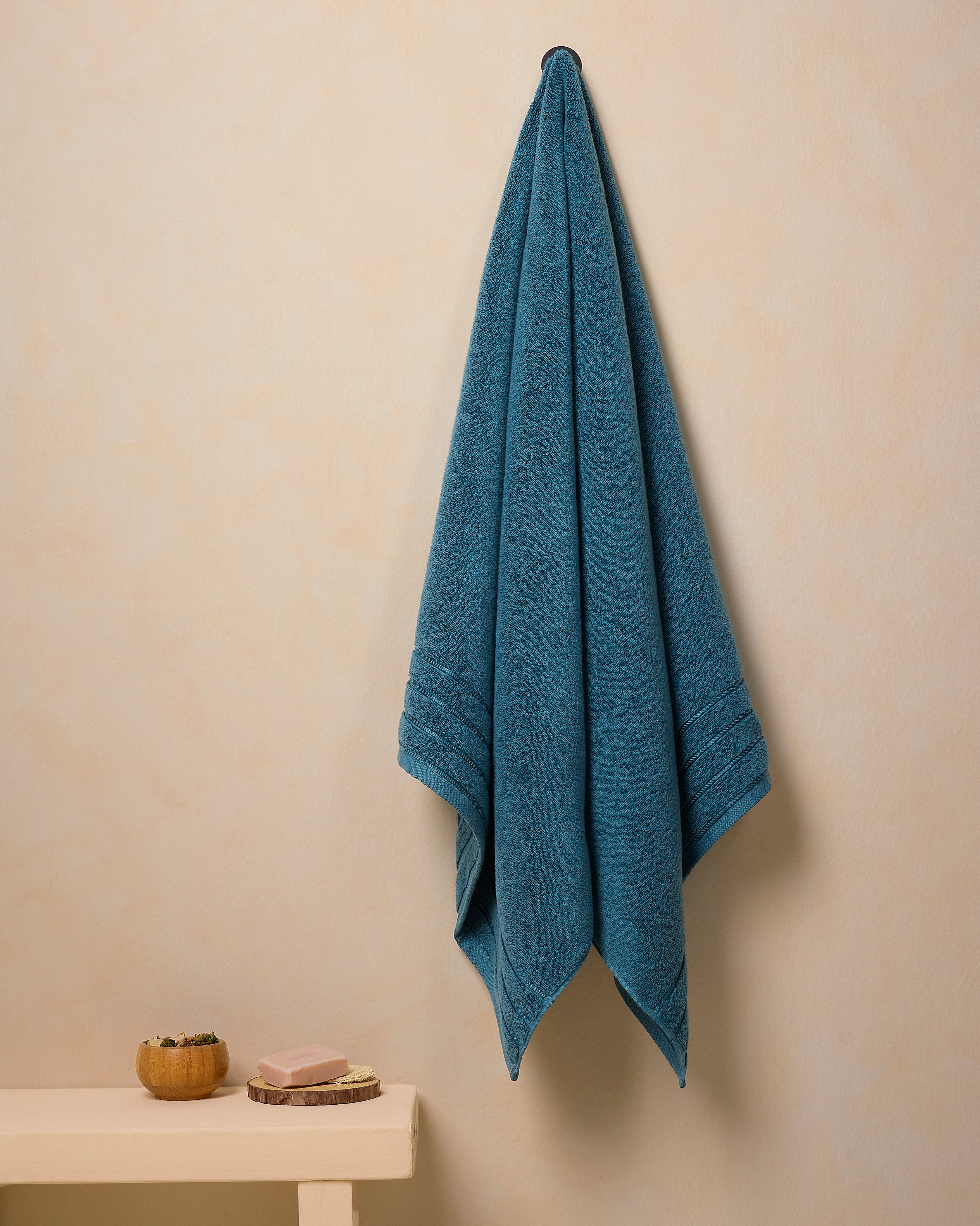 Gold Collection | Bath Towel | 650 GSM | Peacock Teal by Himeya