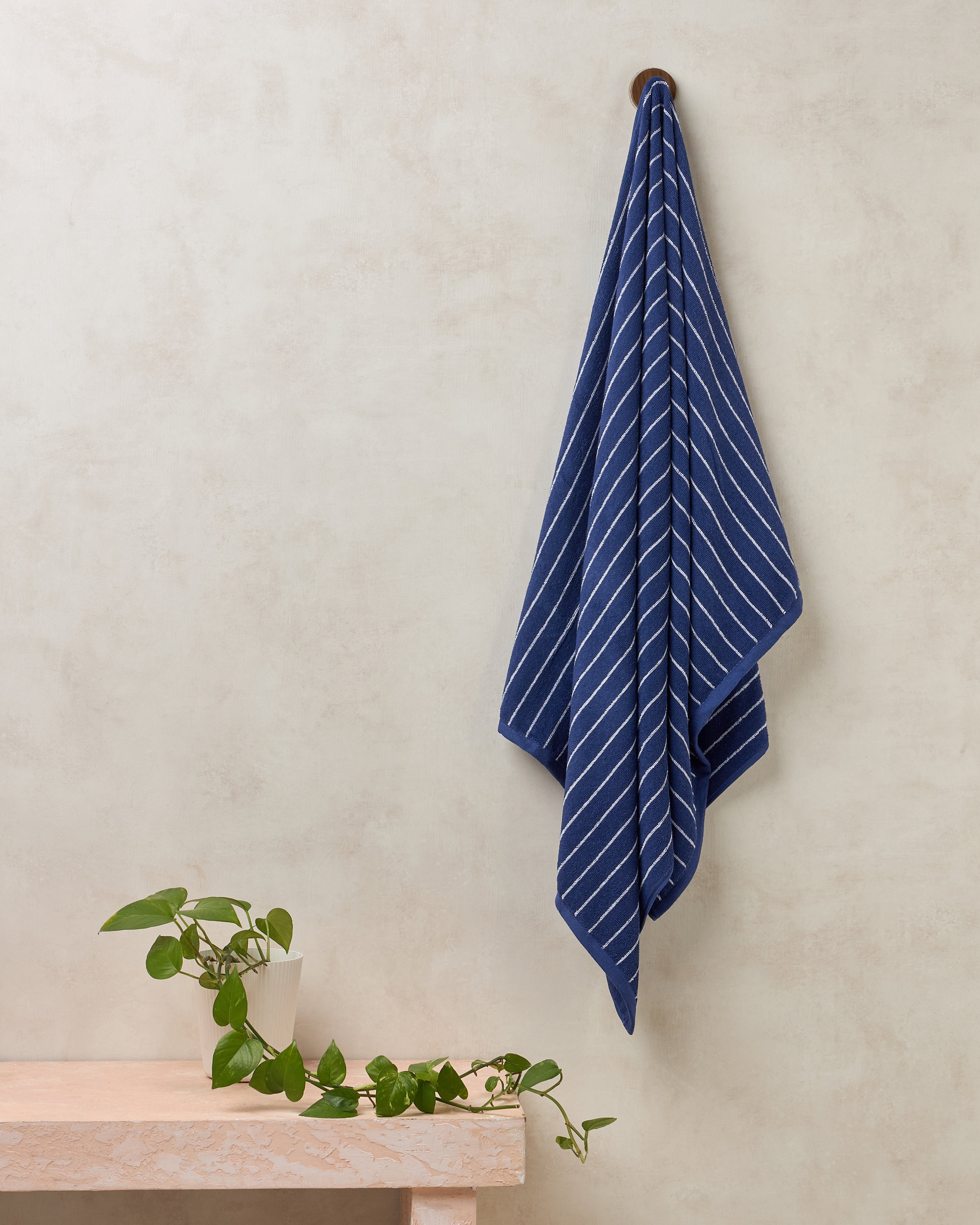 Elite Pin Stripe | Bath Towel | 350 GSM | Twilight Blue