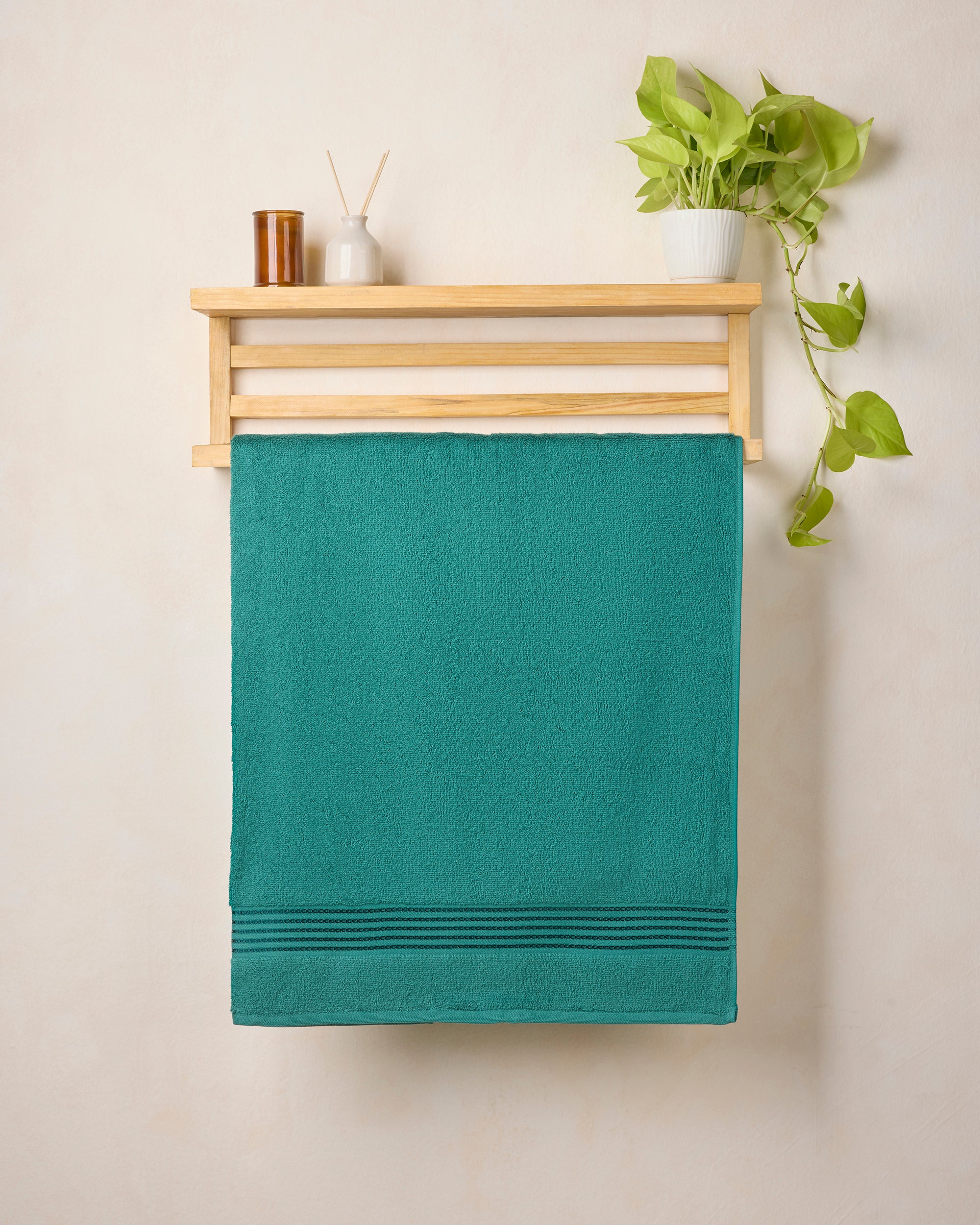 The Elite Collection | Bath Towel large | 500 GSM | Emerald