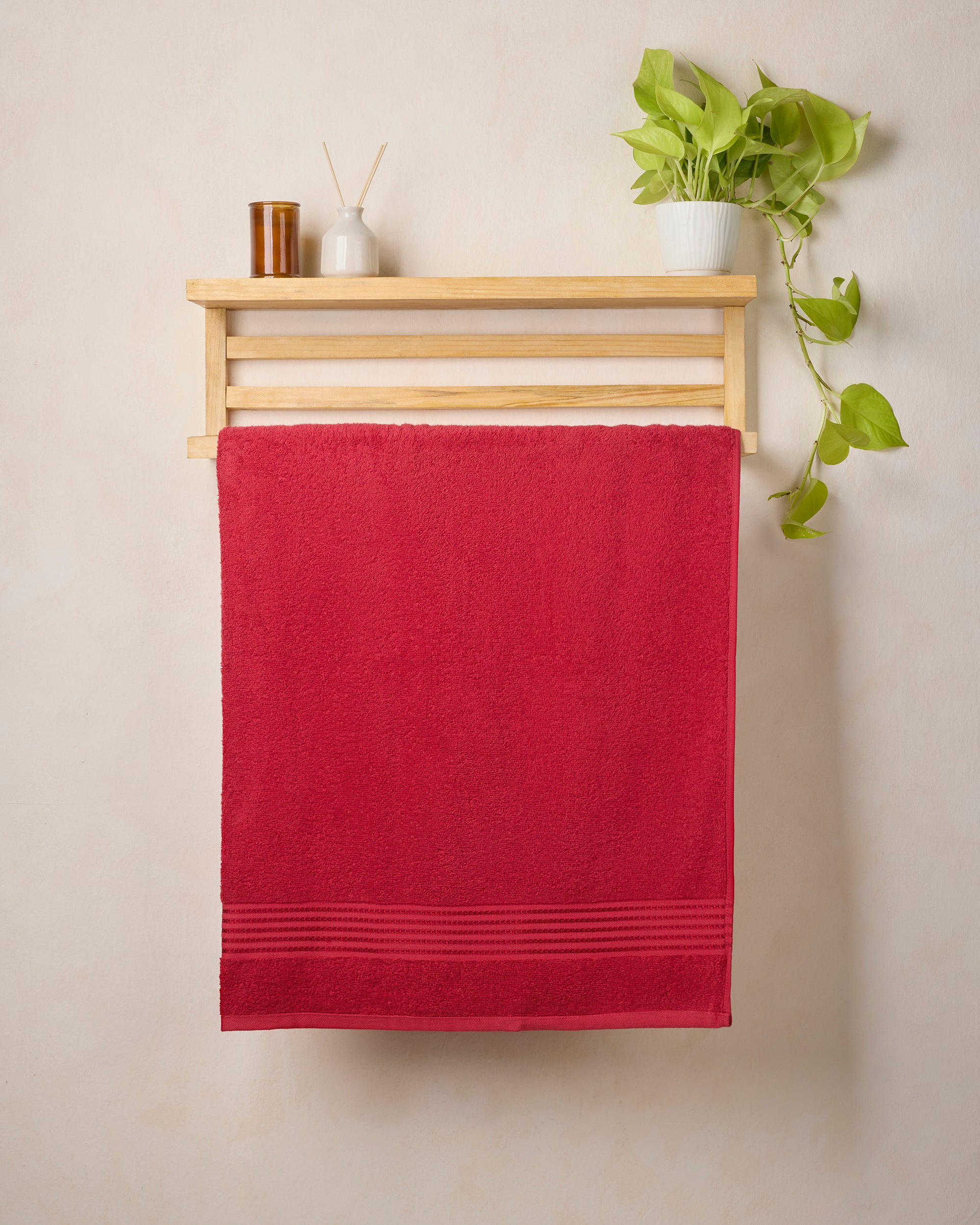 The Elite Collection | Bath Towel | 500 GSM | Carmine Red