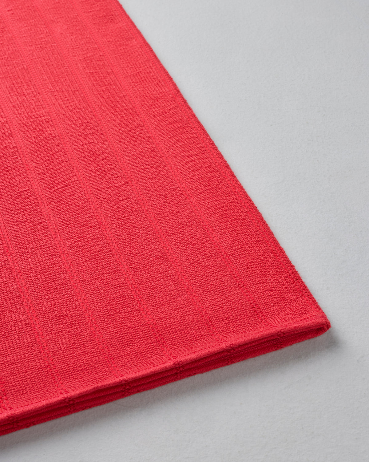 Comfort Pearl Stripe | Bath Towel | 300 GSM | Turkey Red