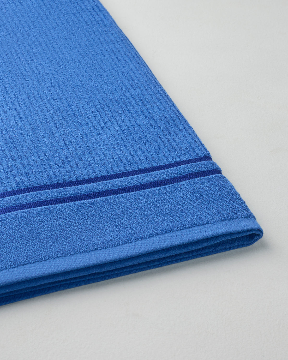 Comfort Collection | Bath Towel | 300 GSM | Blue Sapphire