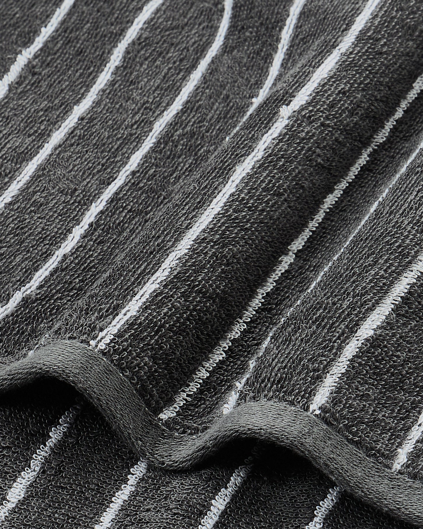 Elite Pin Stripe | Bath Towel | 350 GSM | Neutral Charcoal