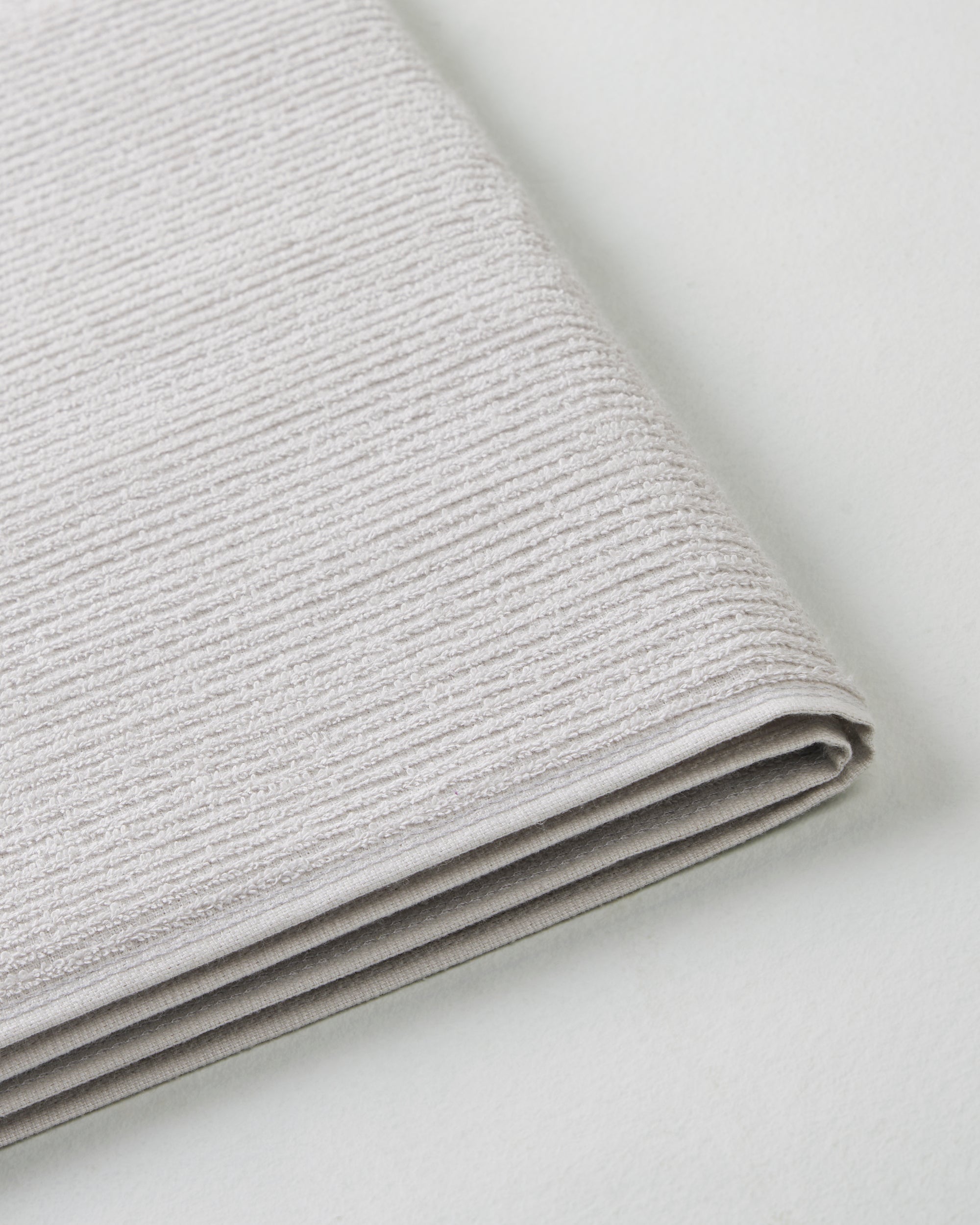 Comfort Collection, Classic Quickdry | Bath Towel | 300 GSM - Cloud Grey by Himeya