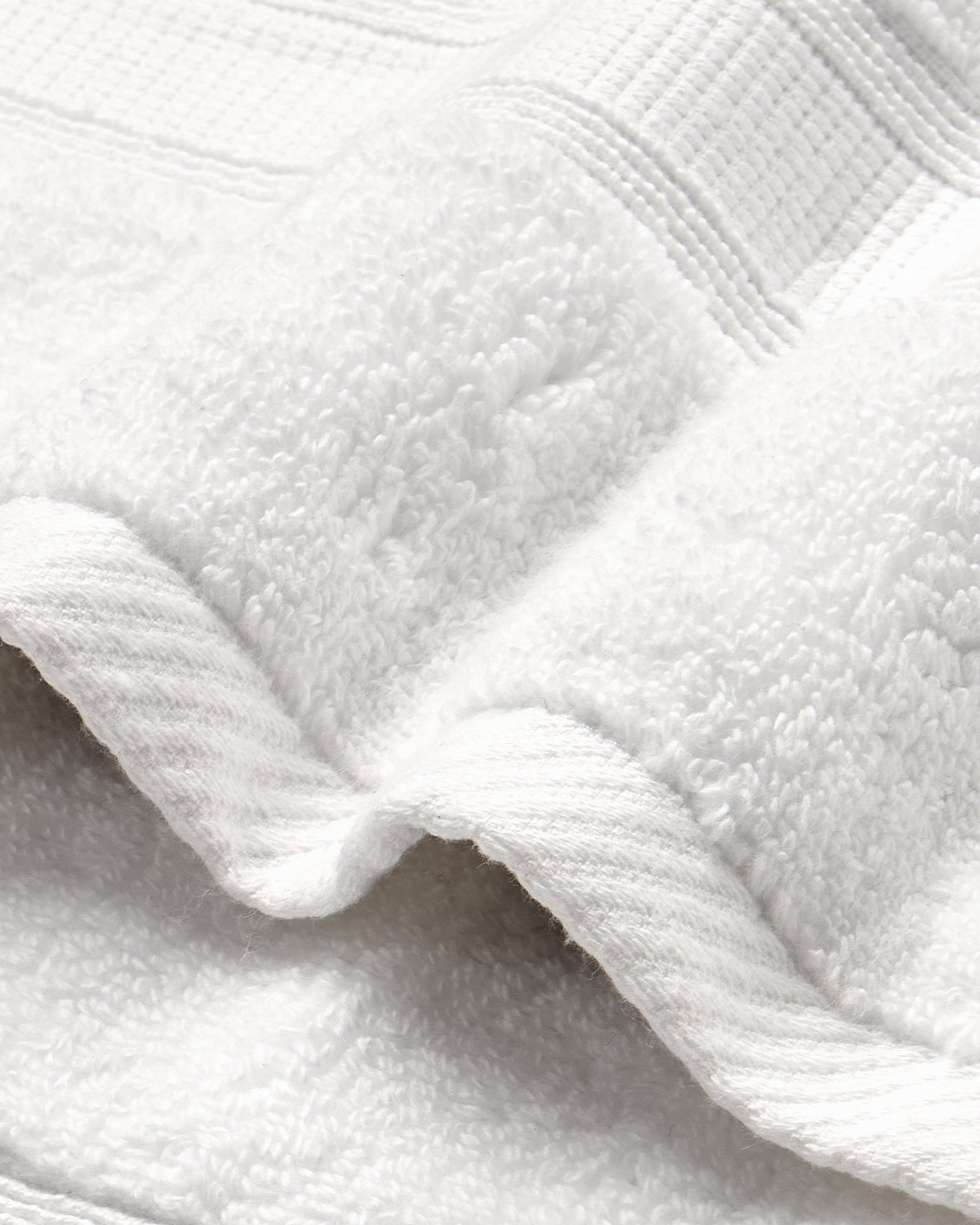 The Gold Collection | Bath Towel | 700 GSM | Bright White