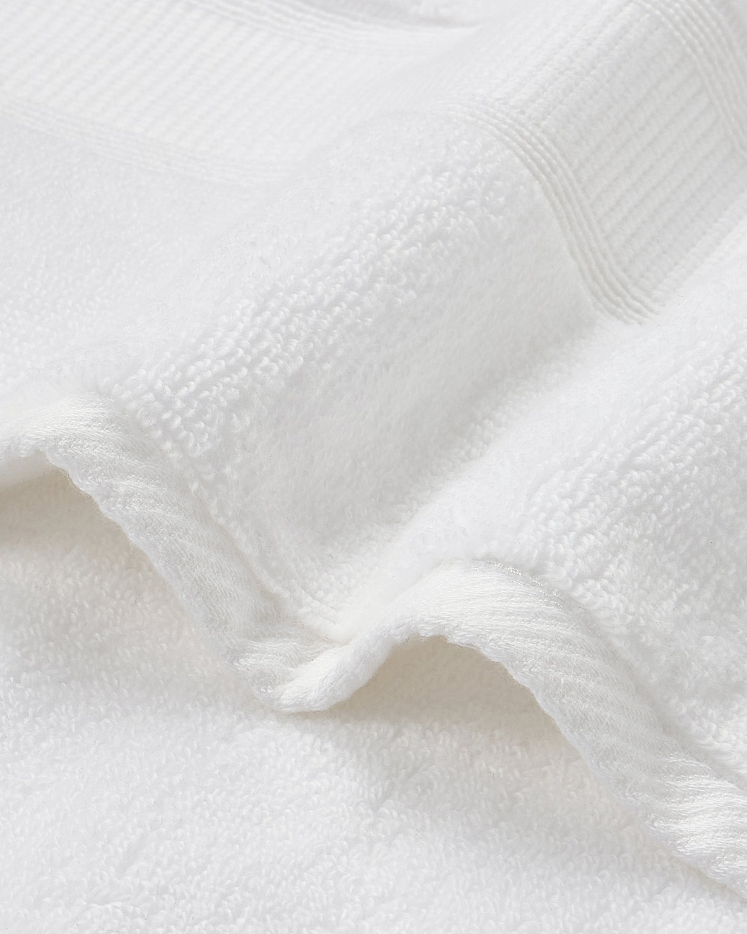 Gold Collection, Eminence | Bath Towel | 700 GSM Oyster Mushroom By Himeya