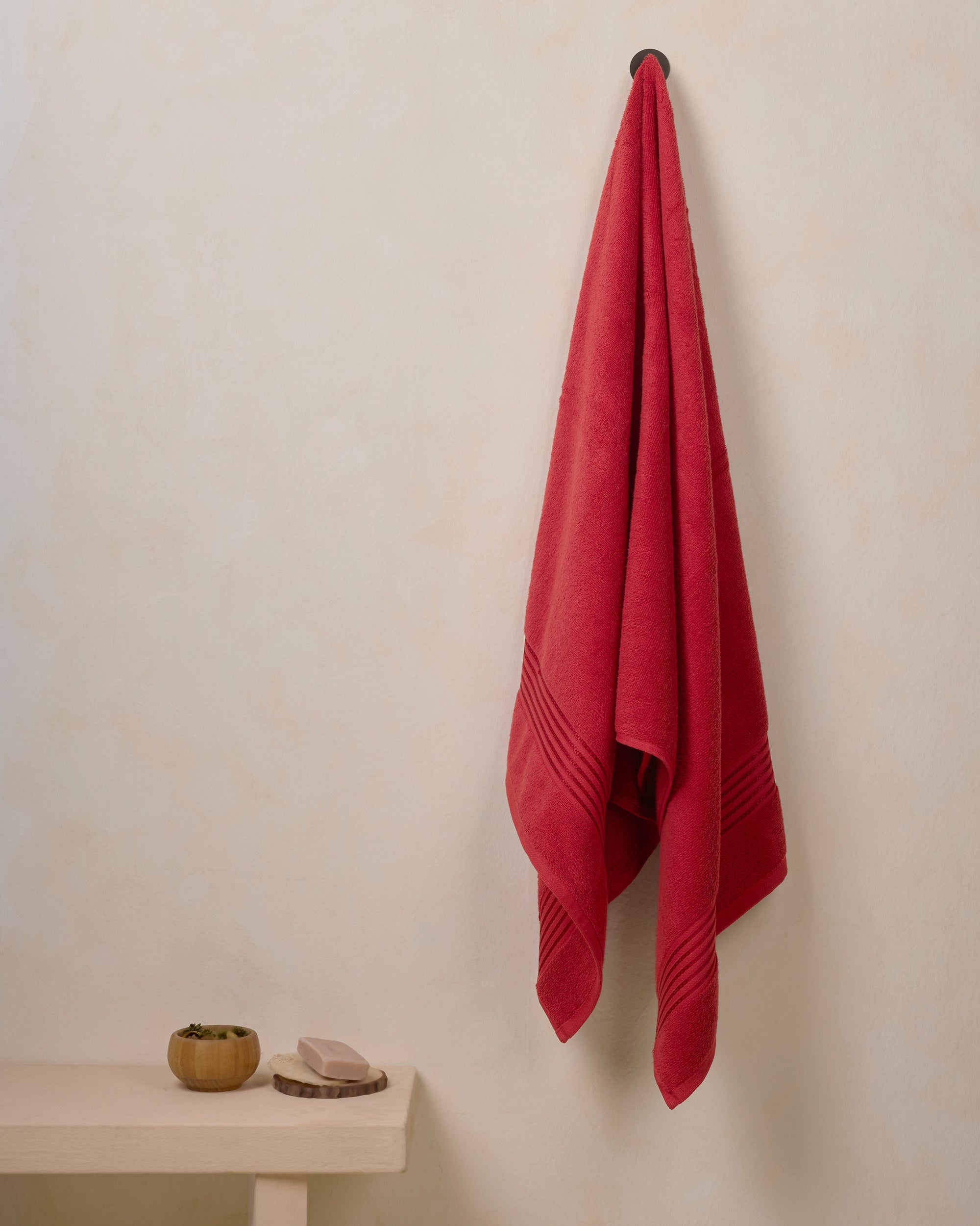 The Elite Collection | Bath Towel | 500 GSM | Carmine Red