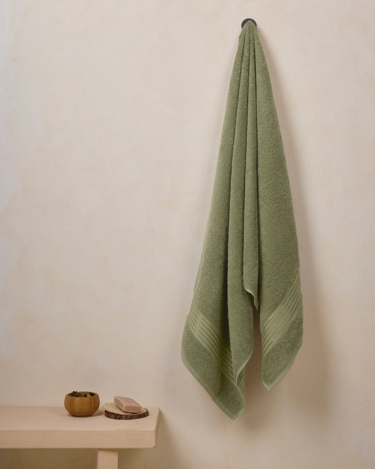 The Elite Collection | Bath Towel large | 500 GSM | Moss Green