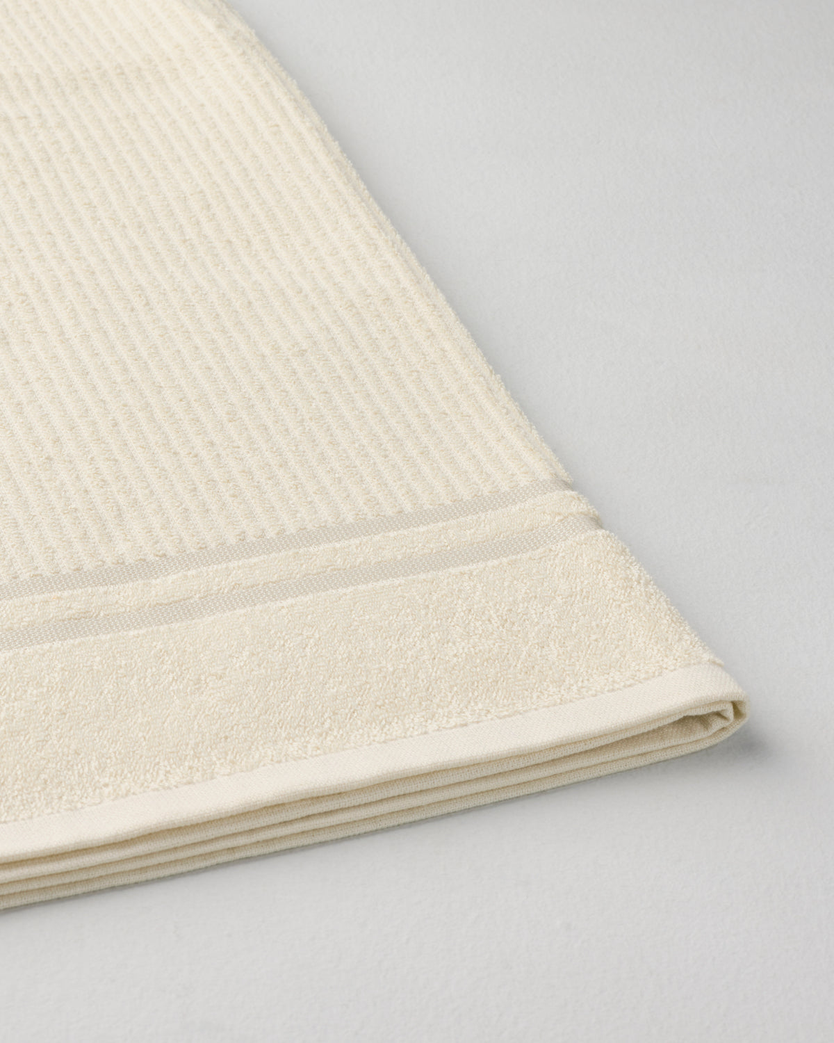Comfort Collection | Bath Towel | 300 GSM | Swiss Cream