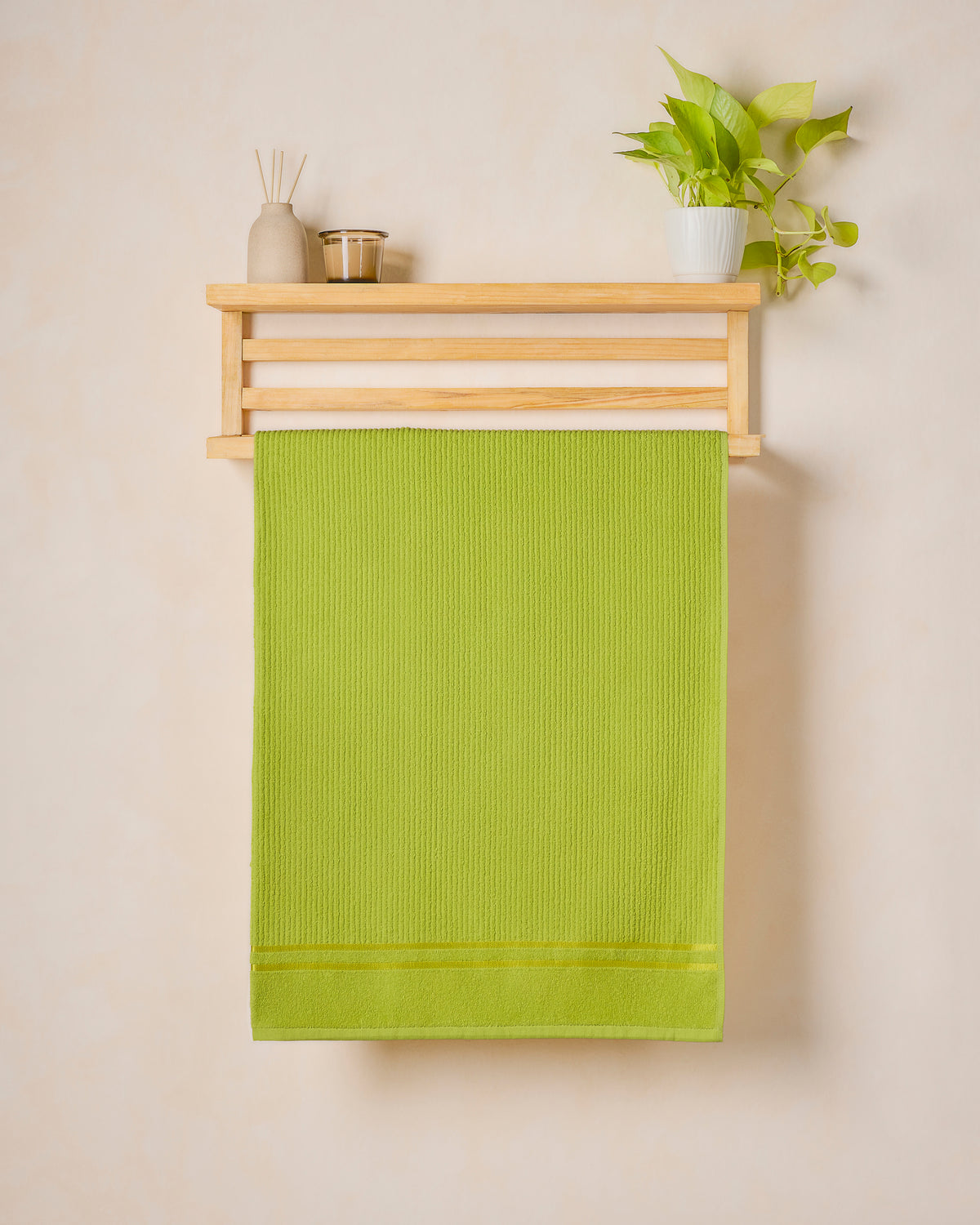 Comfort Collection | Bath Towel | 300 GSM | Lime Green