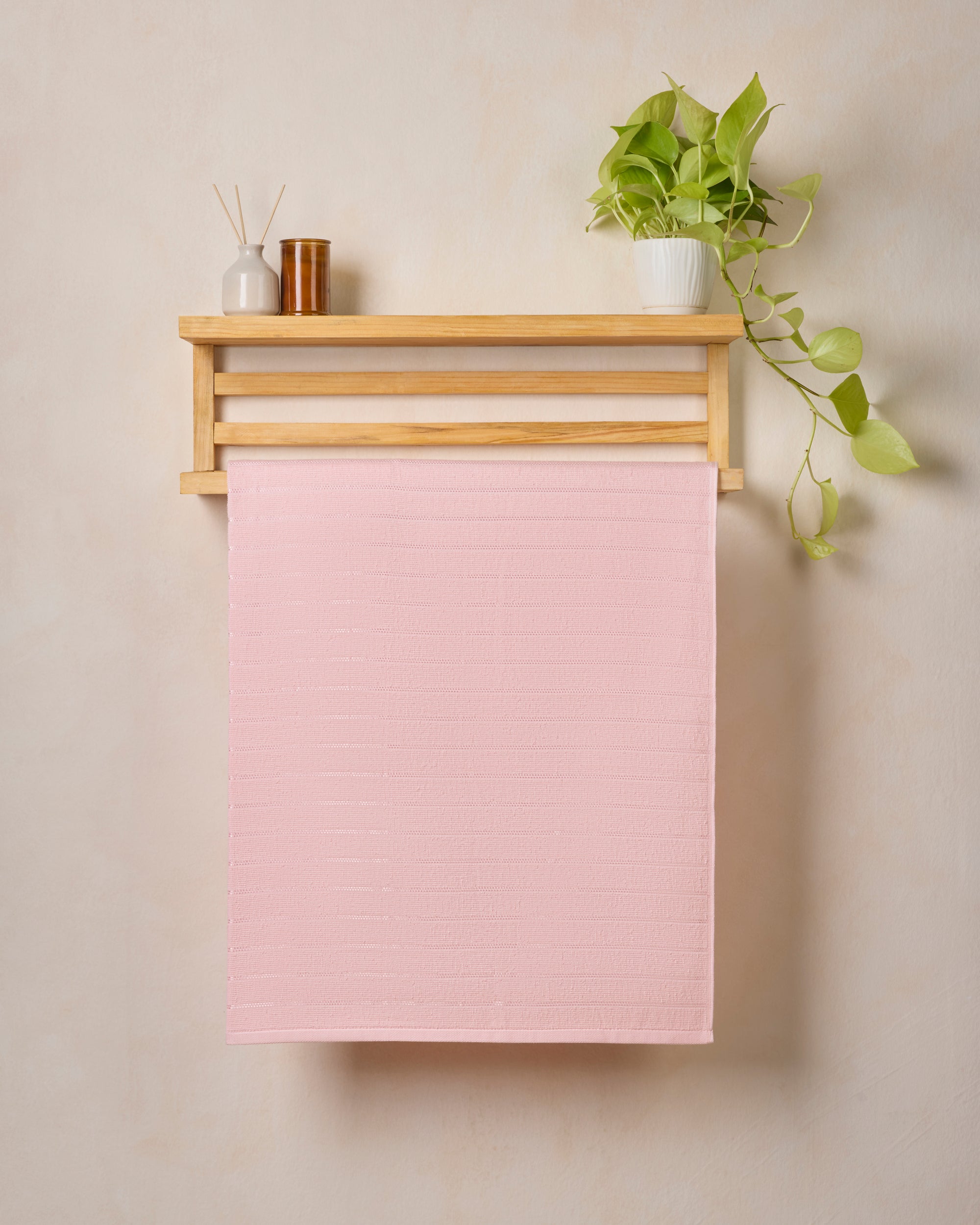 Comfort Pearl Stripe | Bath Towel | 300 GSM | Poppy Peach