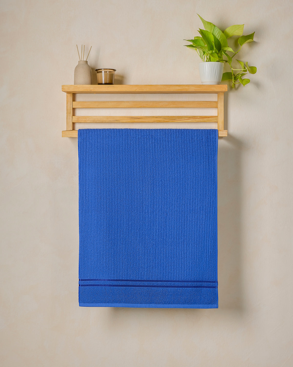 Comfort Collection | Bath Towel | 300 GSM | Blue Sapphire