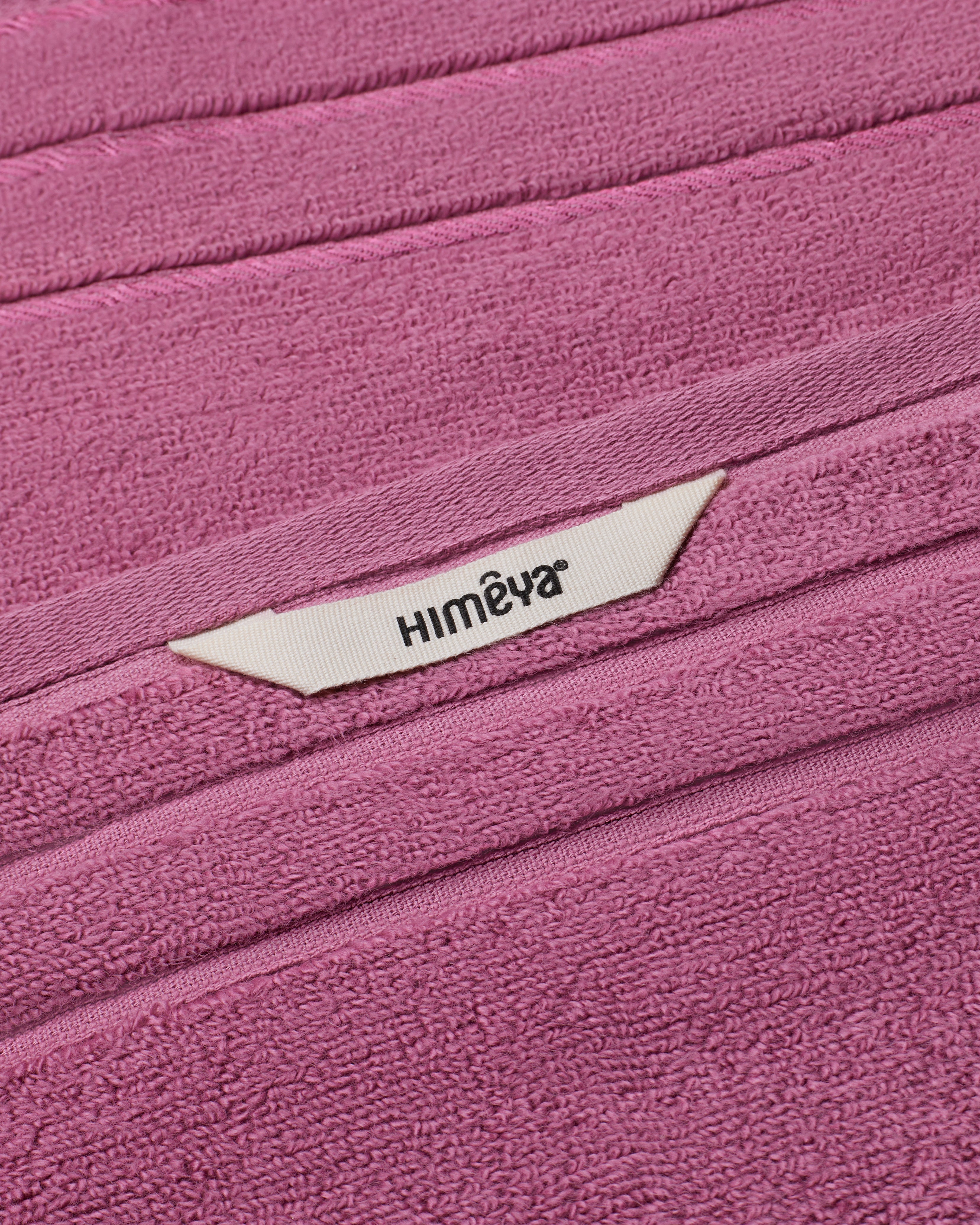Gold Collection, Super Plush | Bath Towel | 650 GSM - Purple by Himeya