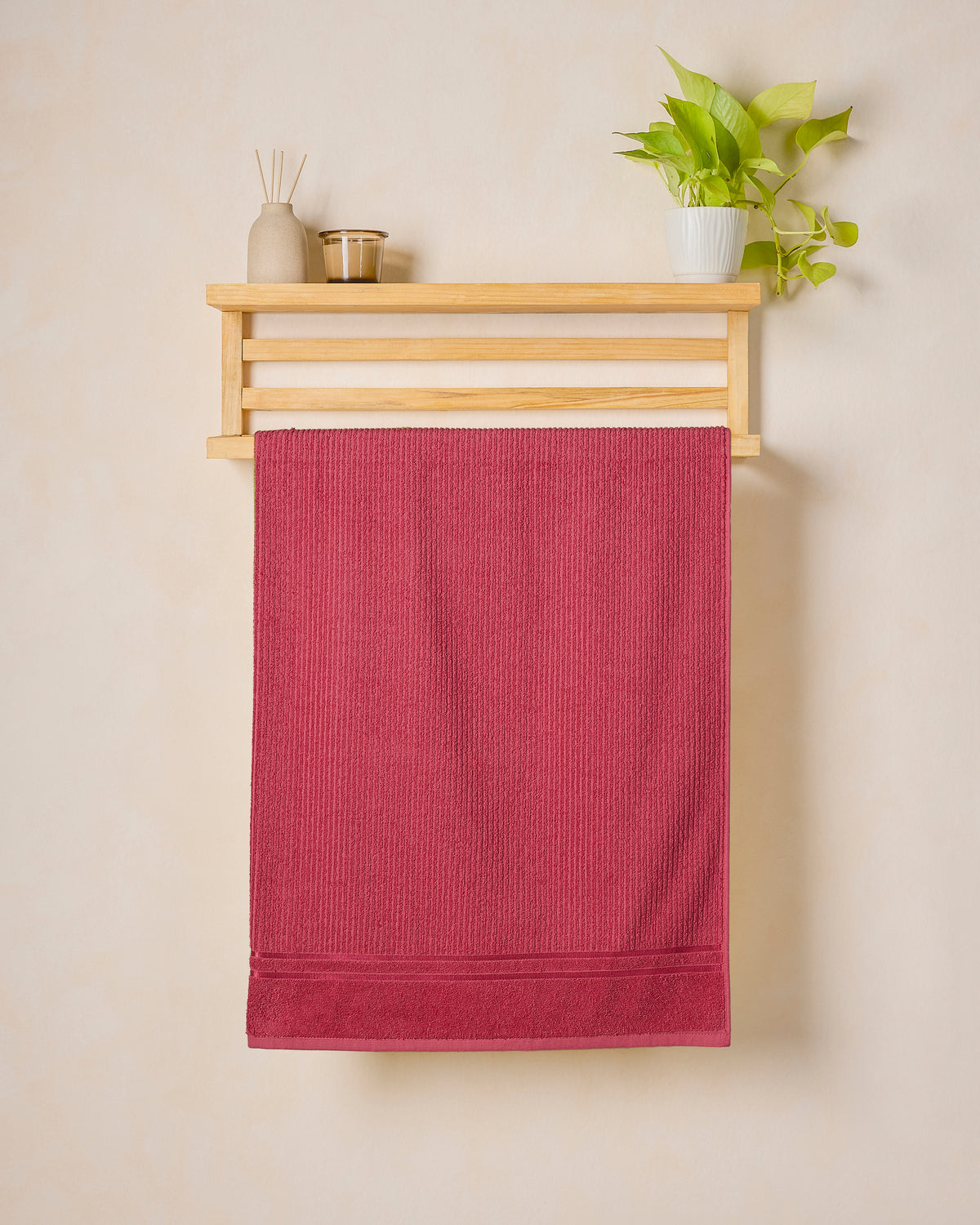 Comfort Collection | Bath Towel | 300 GSM | Ruby Red