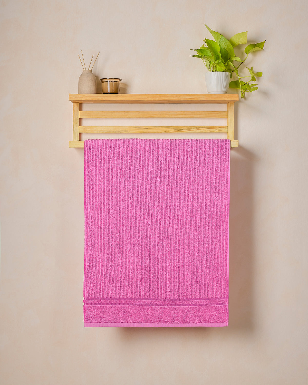 Comfort Collection | Bath Towel | 300 GSM | Magenta Pink