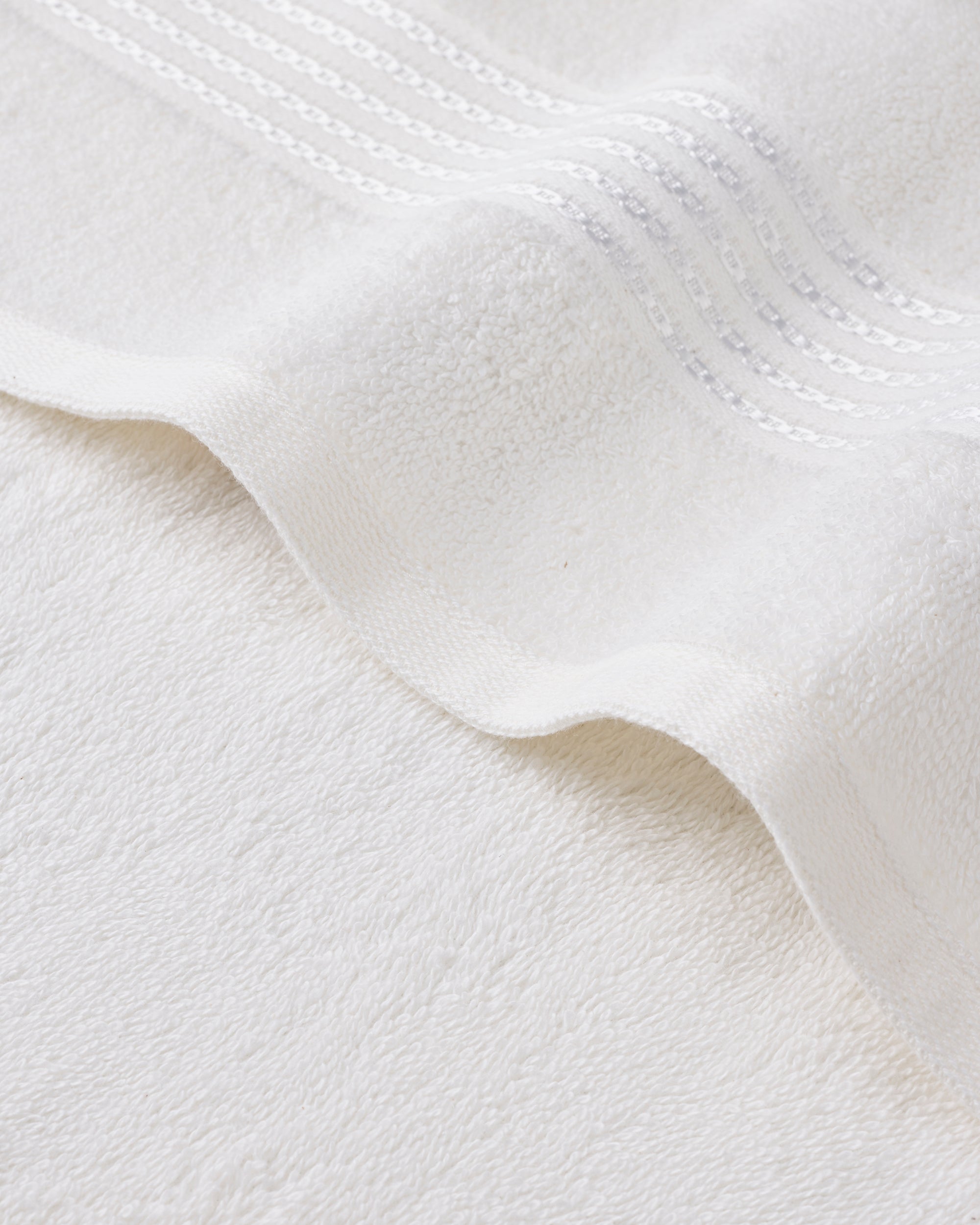 The Elite Collection | Bath Towel | 500 GSM | Snow White