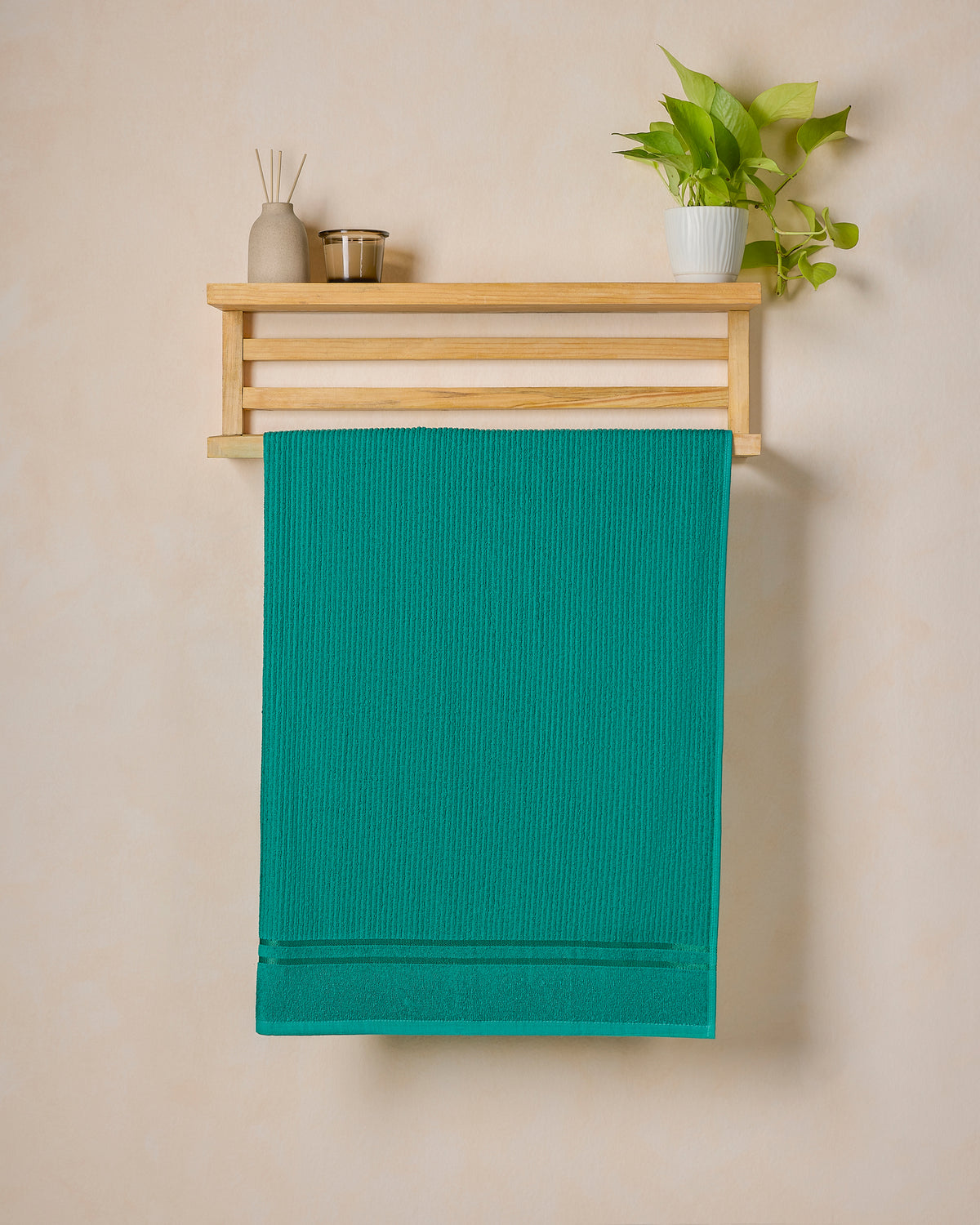 Comfort Collection | Bath Towel | 300 GSM | Emerald Green