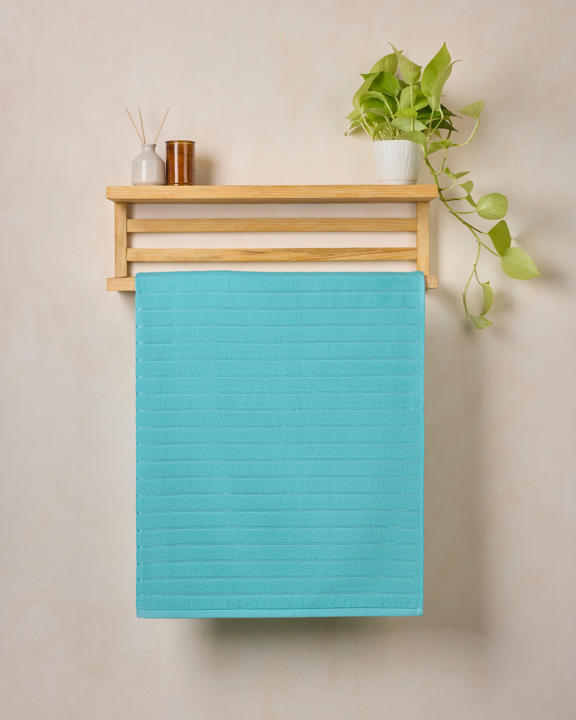 Comfort Pearl Stripe | Bath Towel | 300 GSM | Tropical Turquoise