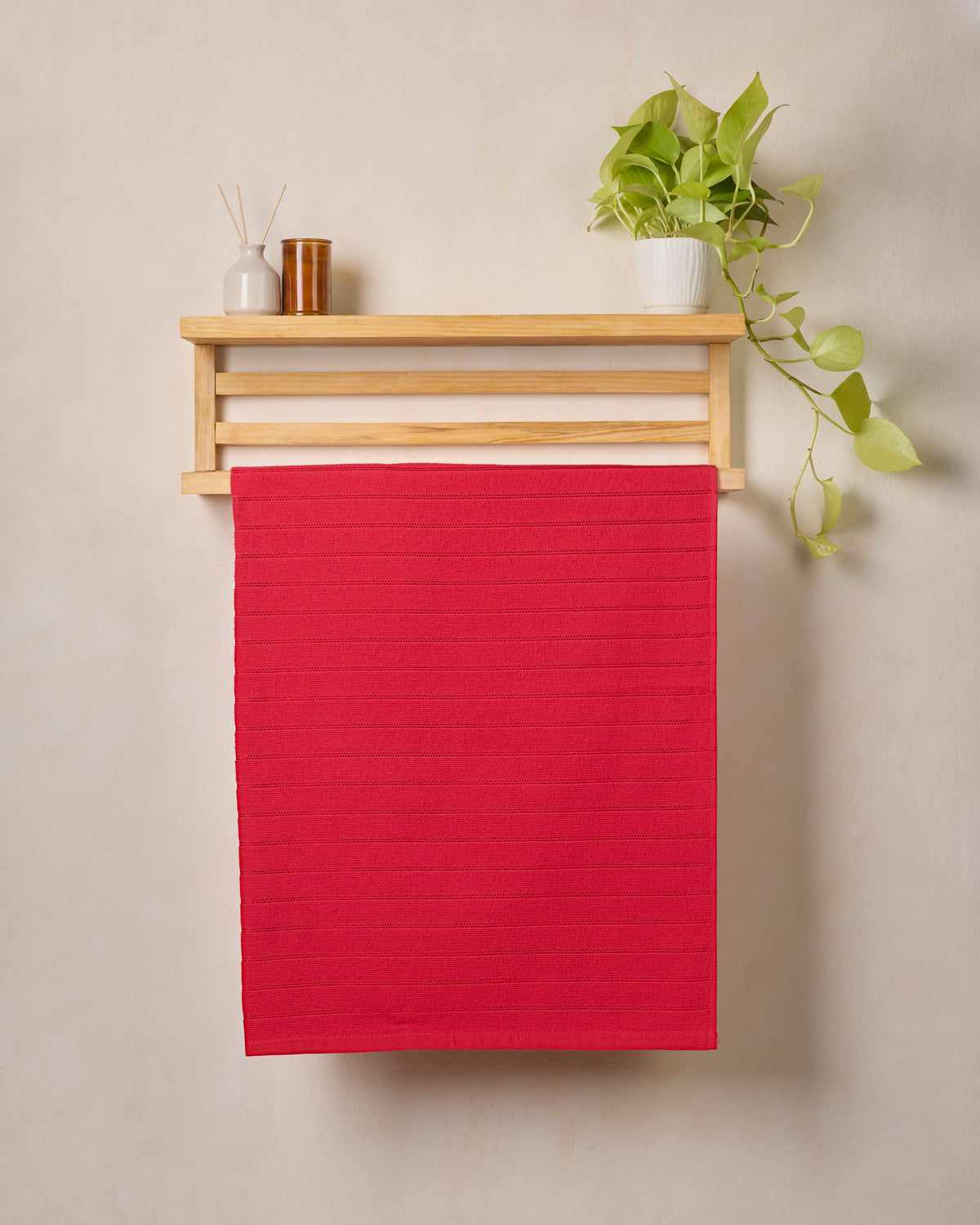 Comfort Pearl Stripe | Bath Towel | 300 GSM | Turkey Red