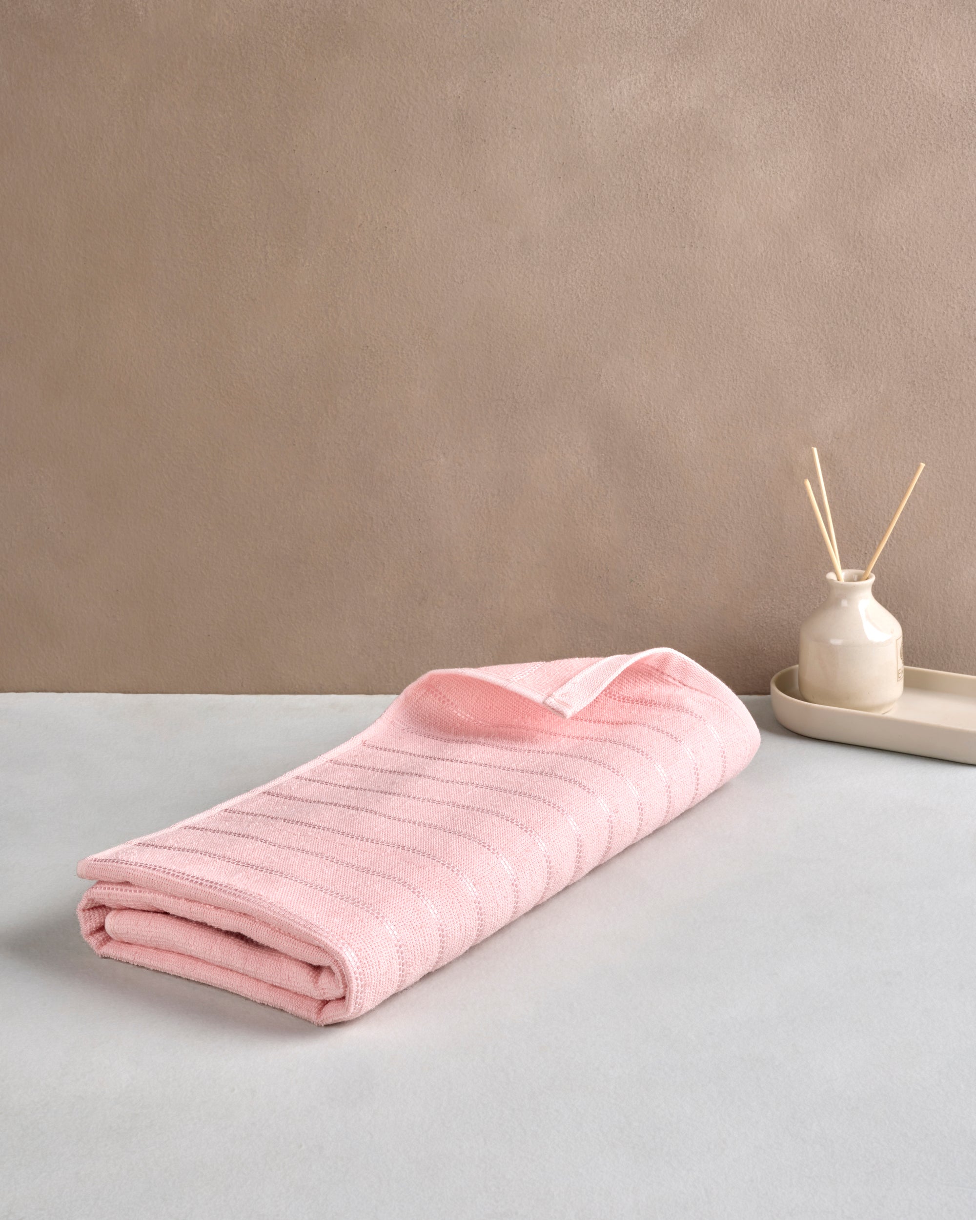 Comfort Pearl Stripe | Bath Towel | 300 GSM | Poppy Peach
