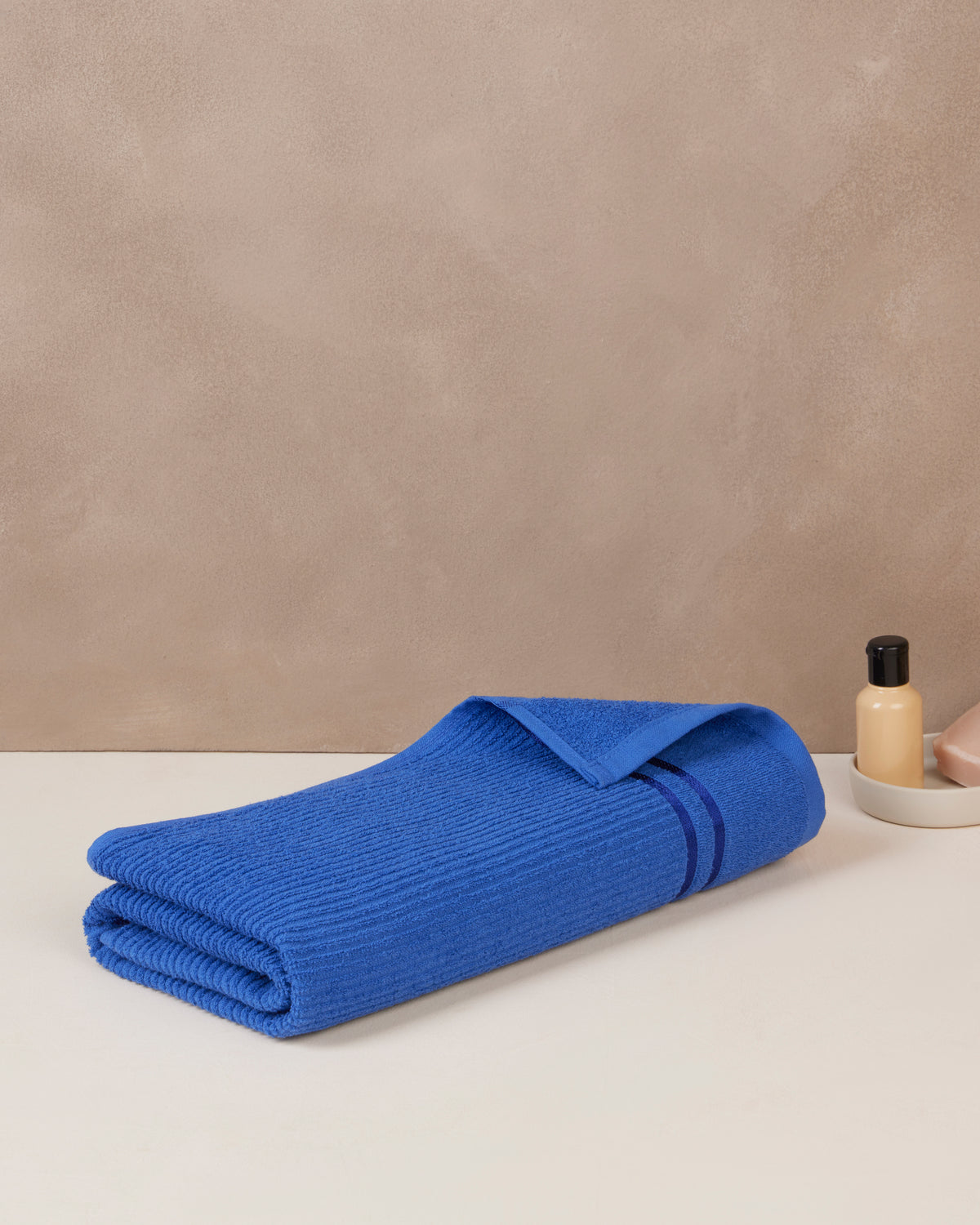 Comfort Collection | Bath Towel | 300 GSM | Blue Sapphire