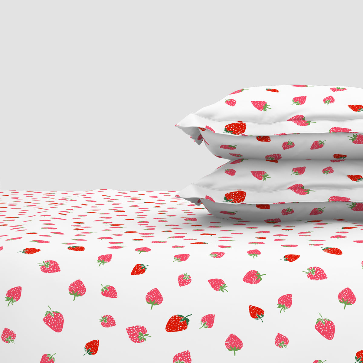 The Elegant Collection | Printed Double Bedsheet Set | 190 TC Cotton | Tossed Strawbery-Red