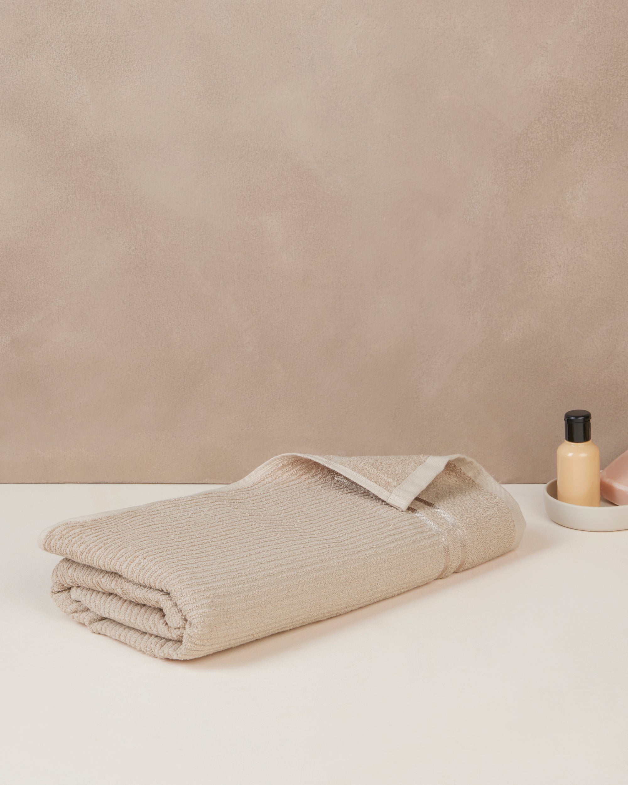 Comfort Collection, Classic Quickdry | Bath Towel | 300 GSM - Tan Brown by Himeya