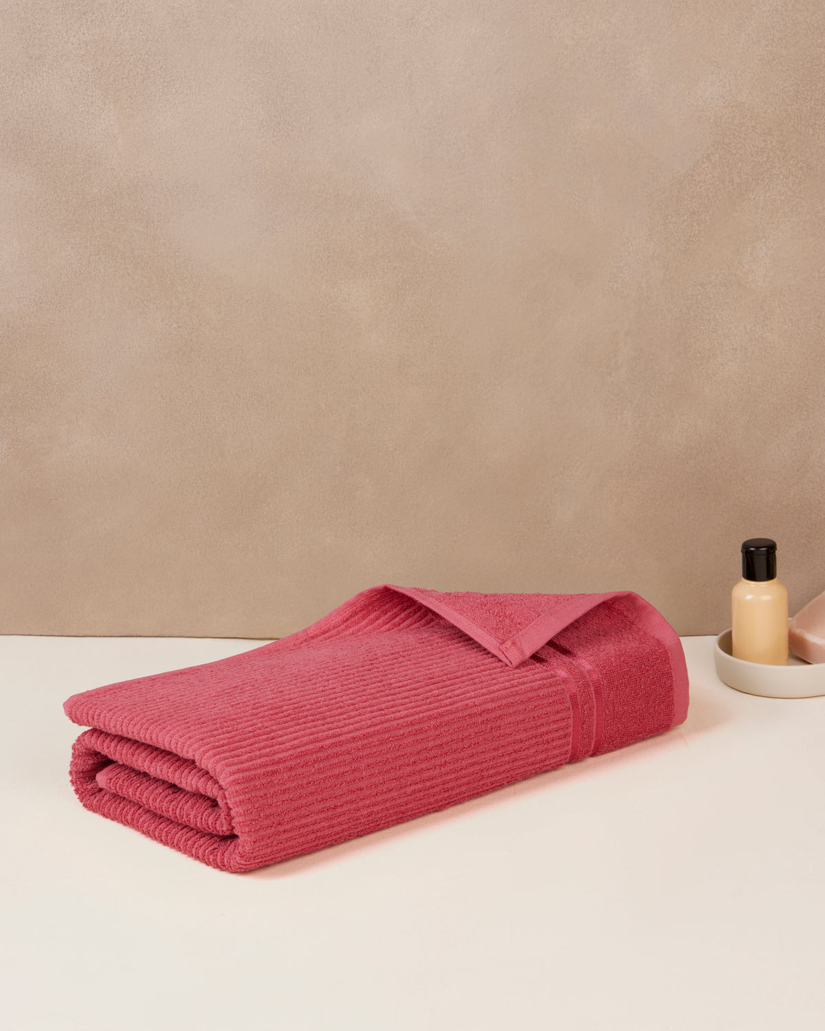 Comfort Collection | Bath Towel | 300 GSM | Ruby Red