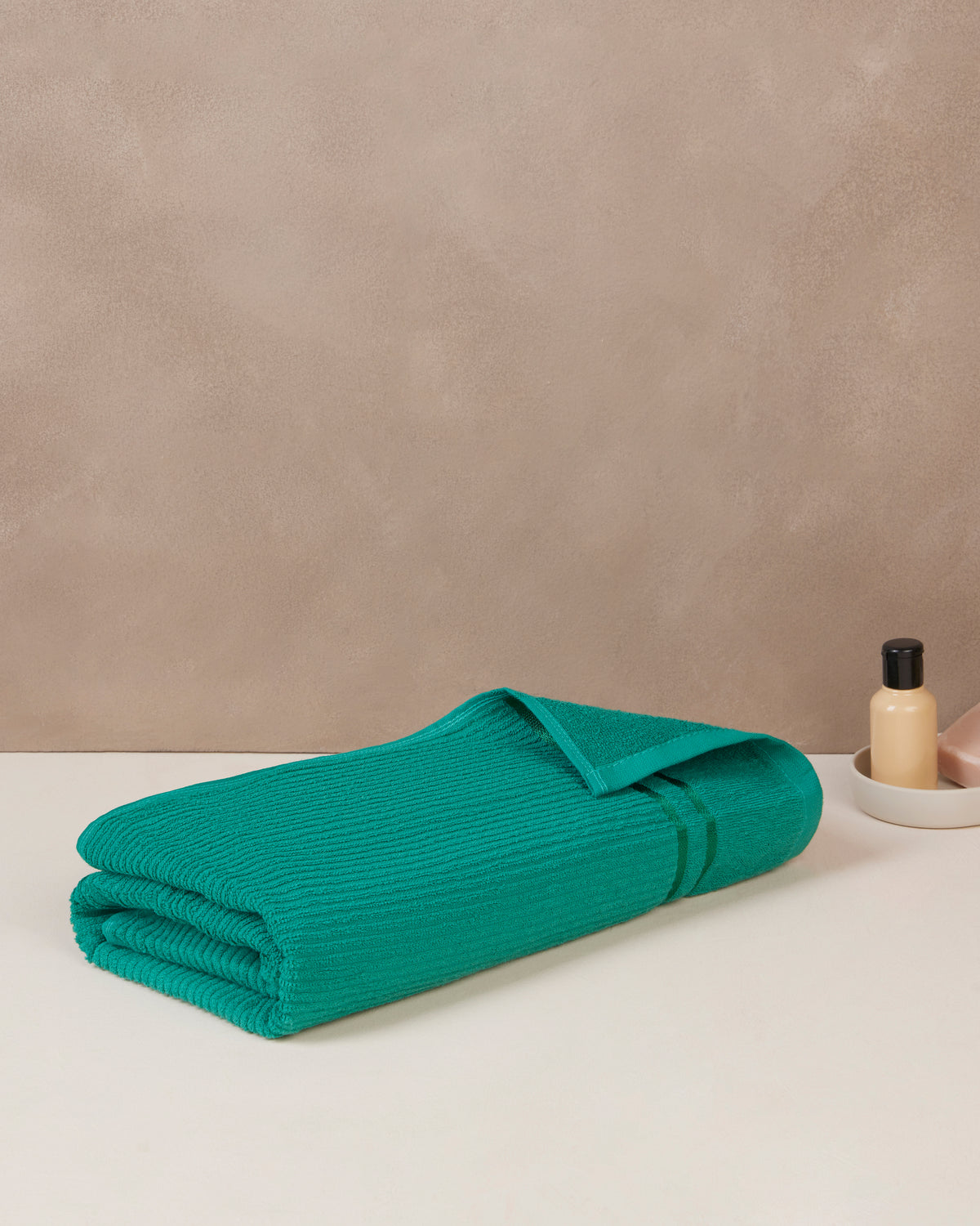 Comfort Collection | Bath Towel | 300 GSM | Emerald Green