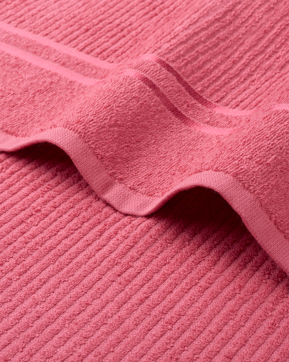 Comfort Collection | Bath Towel | 300 GSM | Ruby Red
