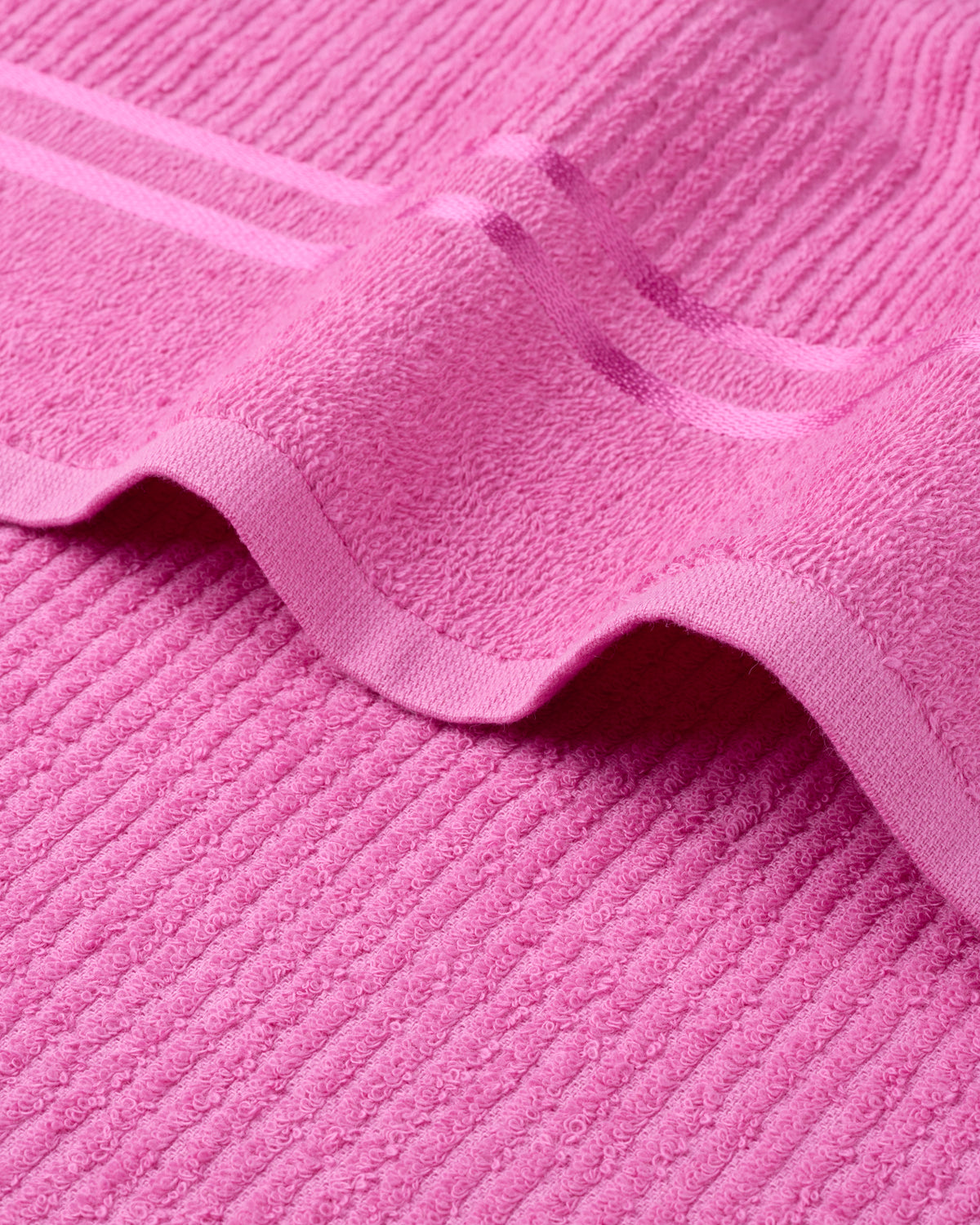 Comfort Collection | Bath Towel | 300 GSM | Magenta Pink