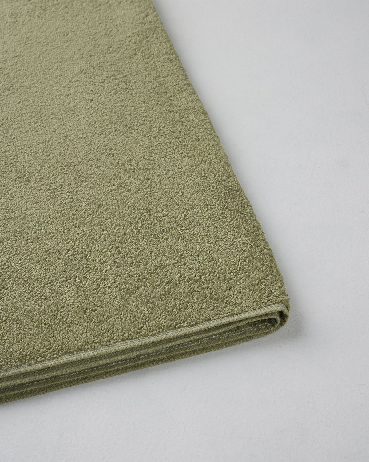 The Elite Collection | Bath Towel large | 500 GSM | Moss Green