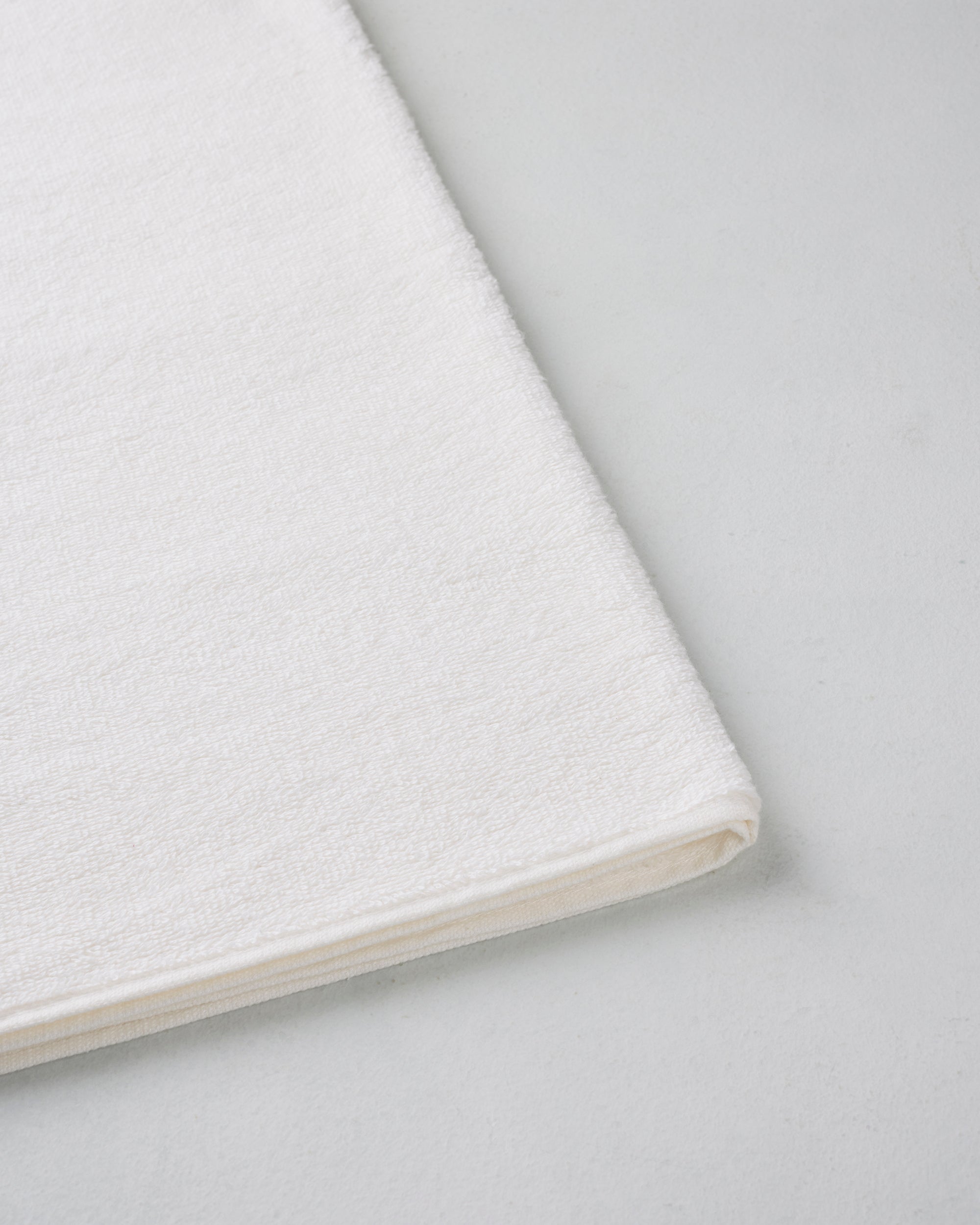 The Elite Collection | Bath Towel | 500 GSM | Snow White