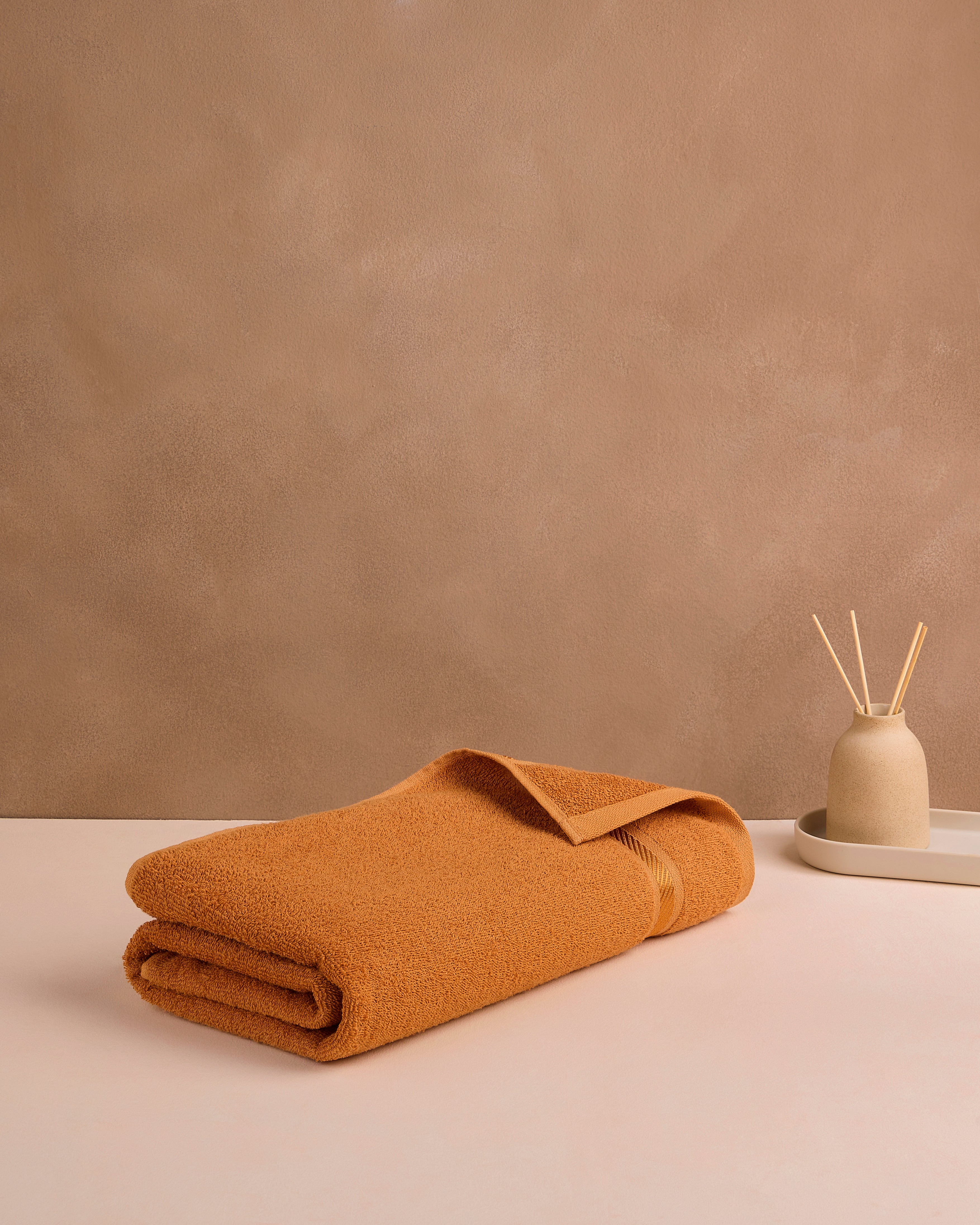 Comfort Aero Cotton | Bath Towel | 350 GSM | Corn Husk
