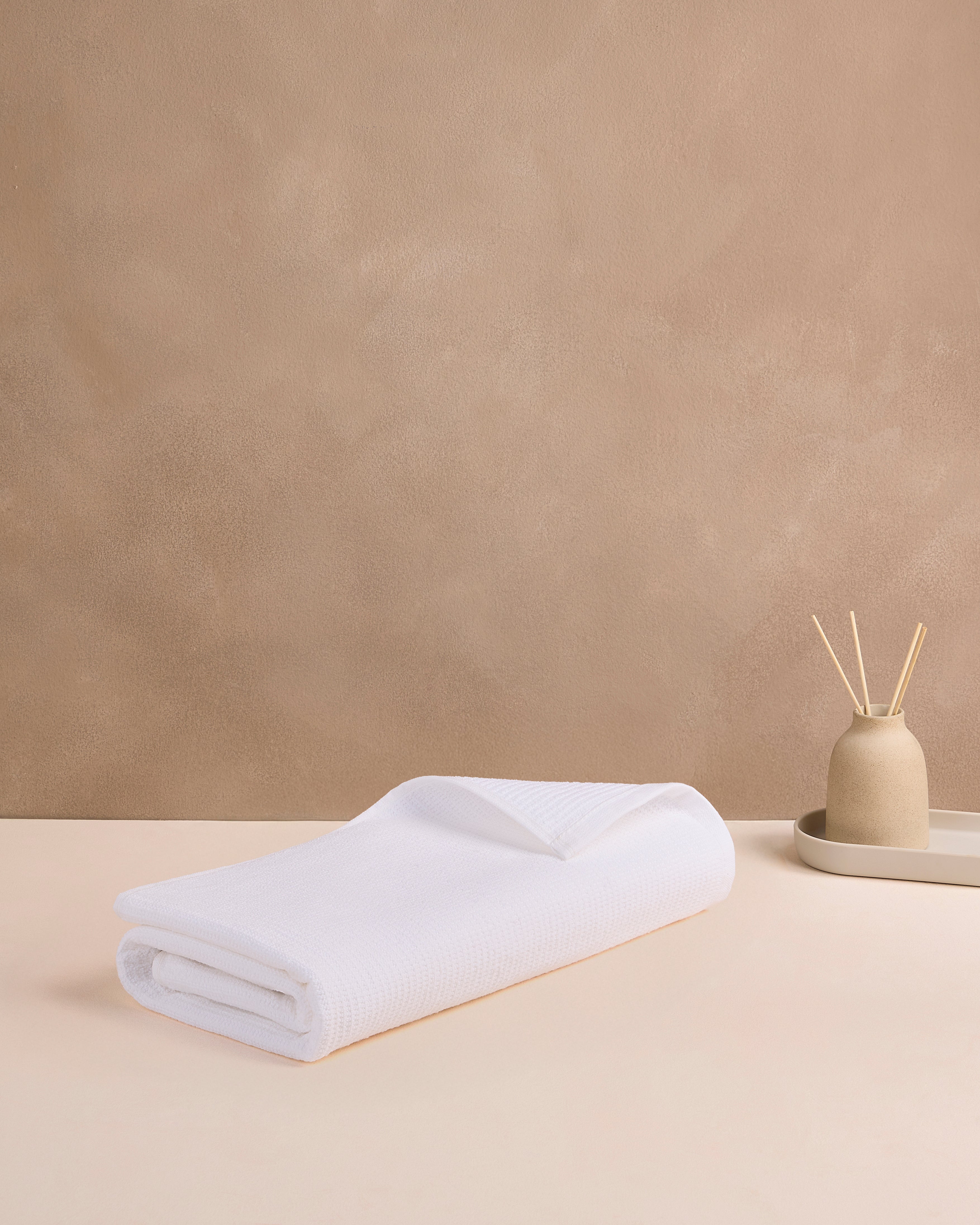 Comfort Collection, Waffle Grid | Bath Towel | 360 GSM 100% Cotton - Daisy White by Himeya