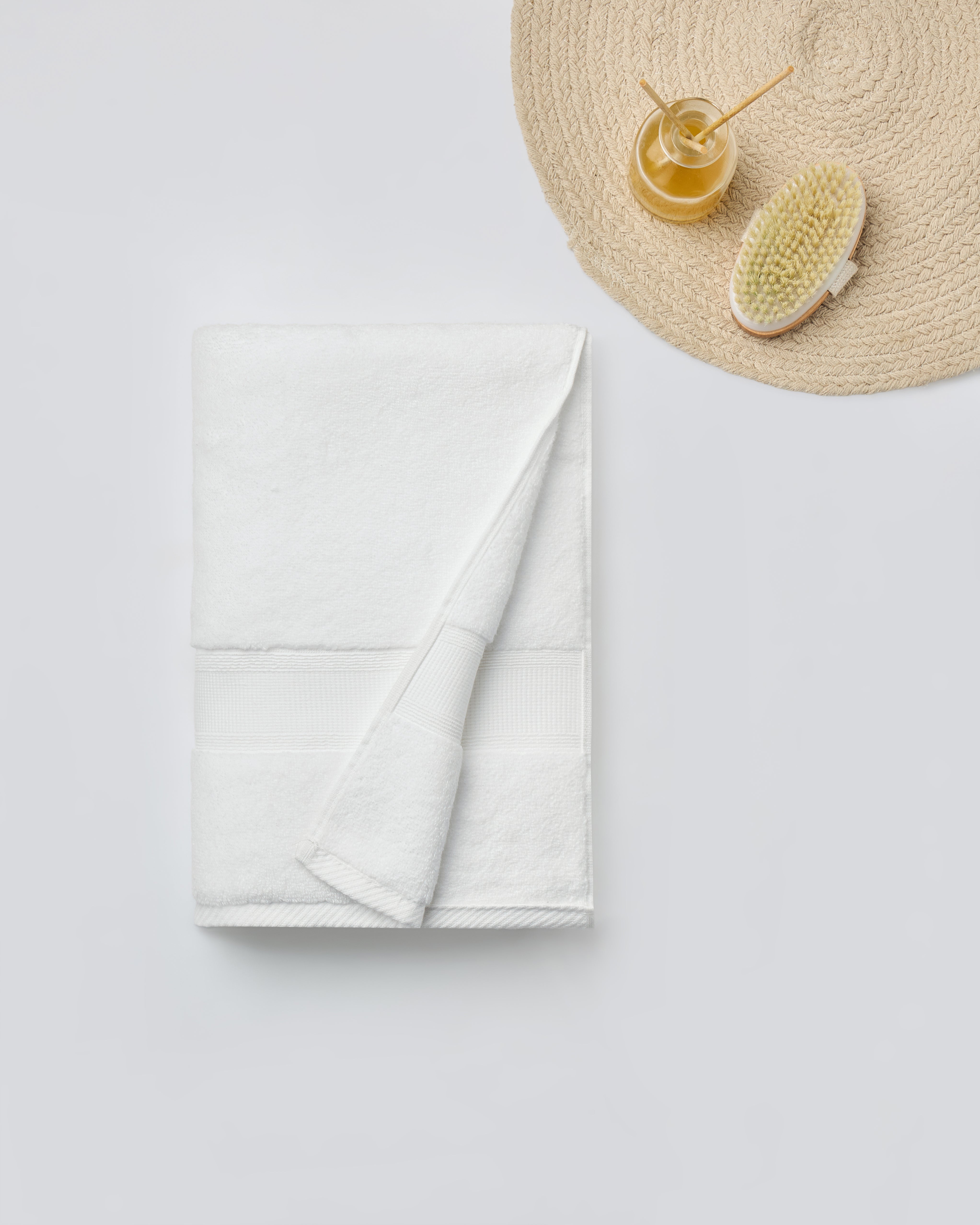 Gold Collection, Eminence | Bath Towel | 700 GSM Oyster Mushroom By Himeya