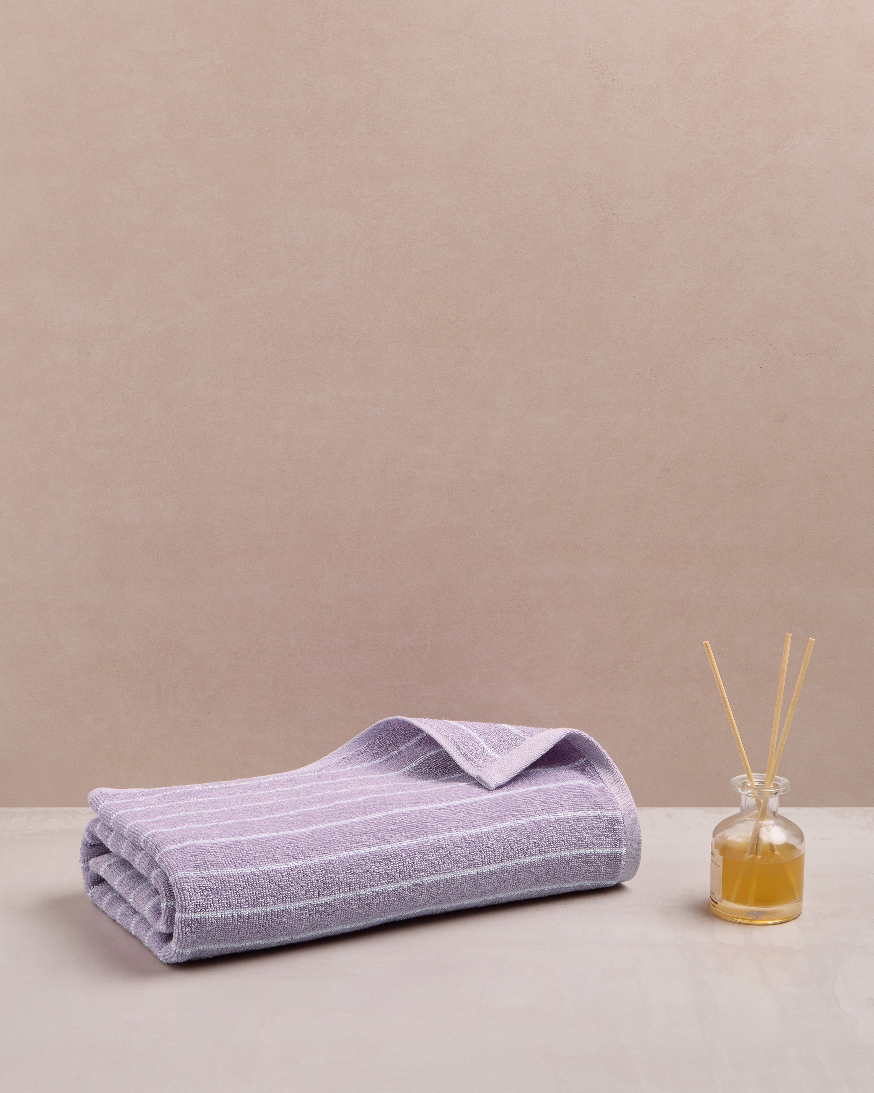 Elite Pin Stripe | Bath Towel | 350 GSM | Orchid Lavender